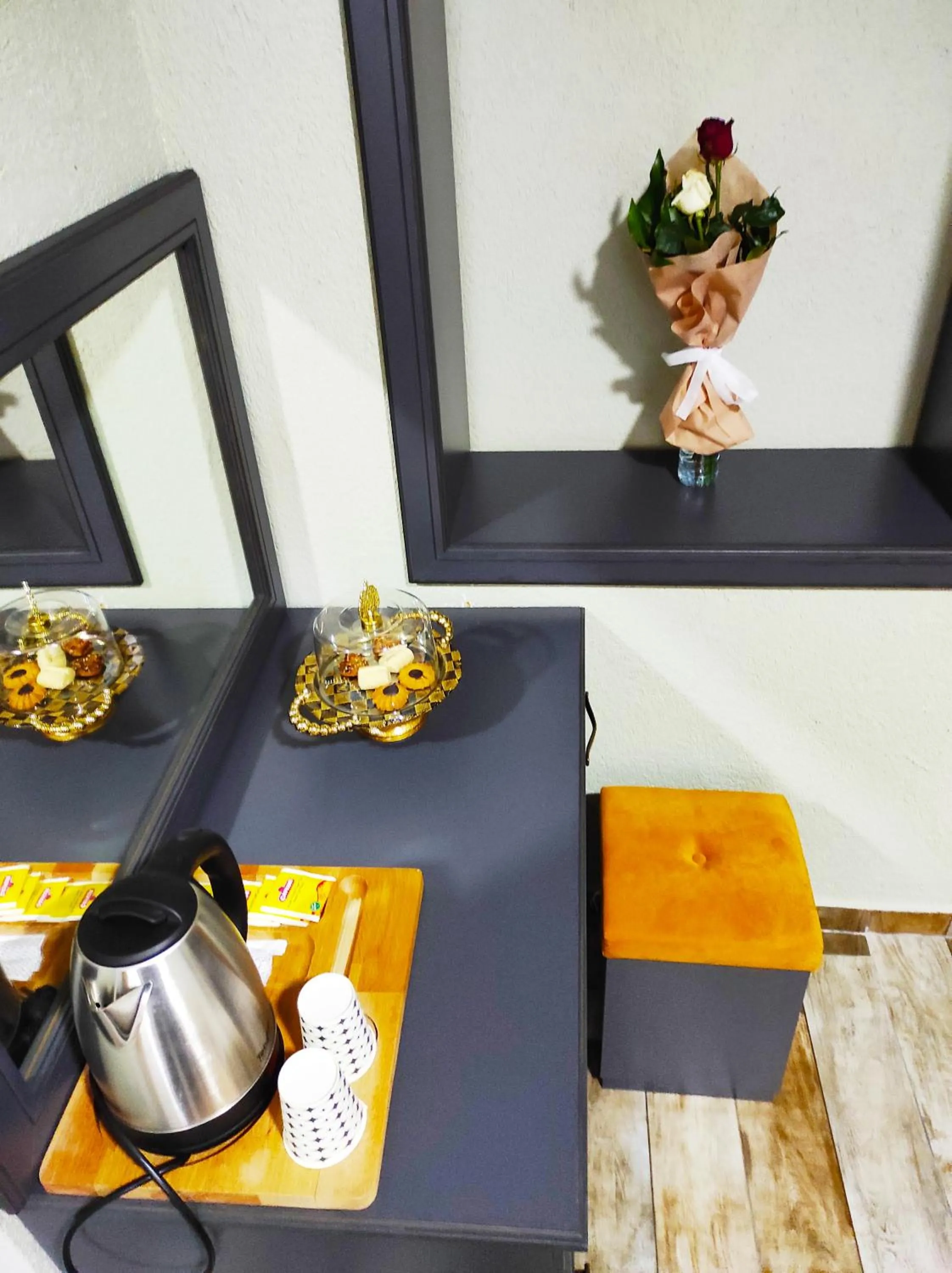 Drinks in Lebon Hotel Old City