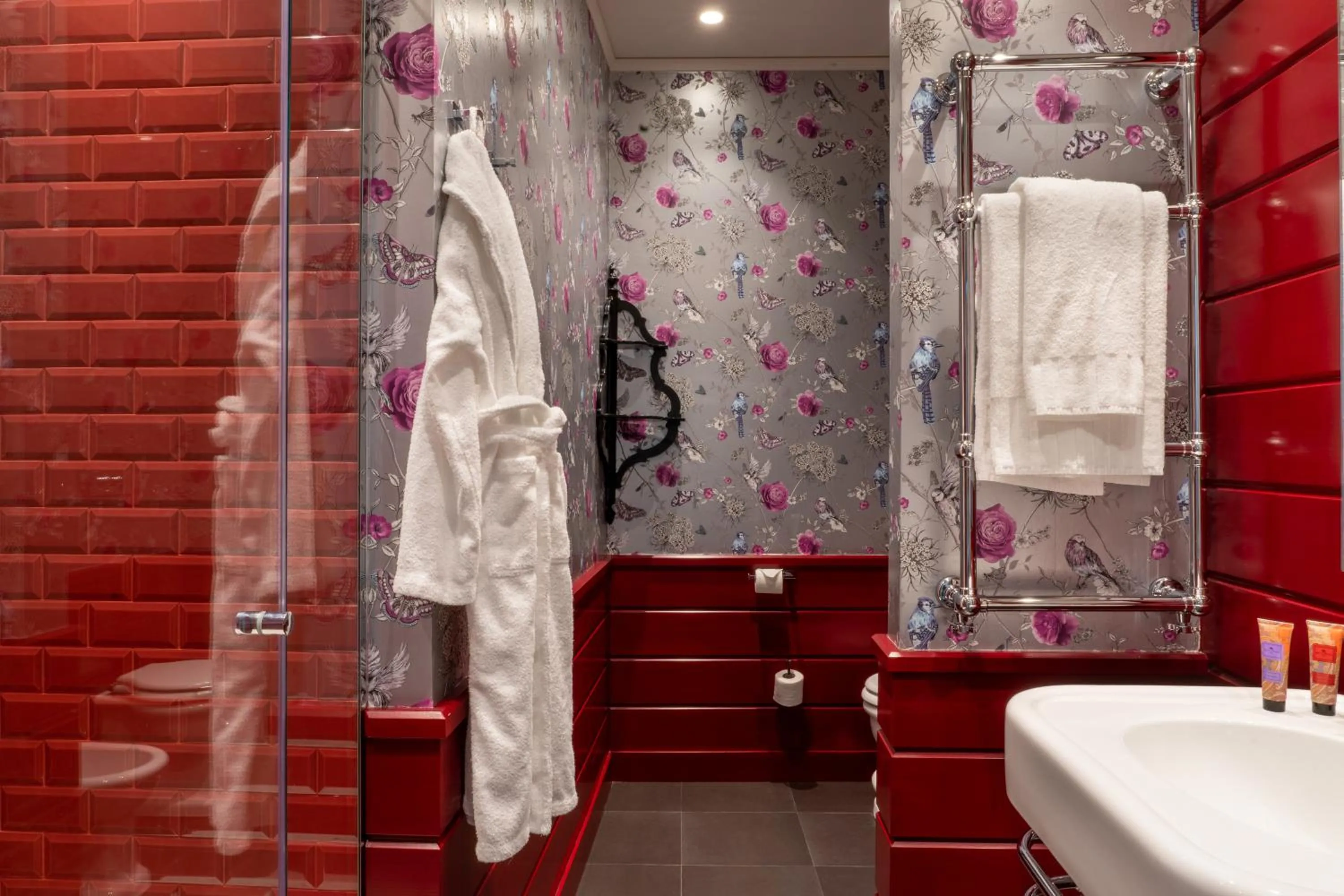 Bathroom in Q92 Noto