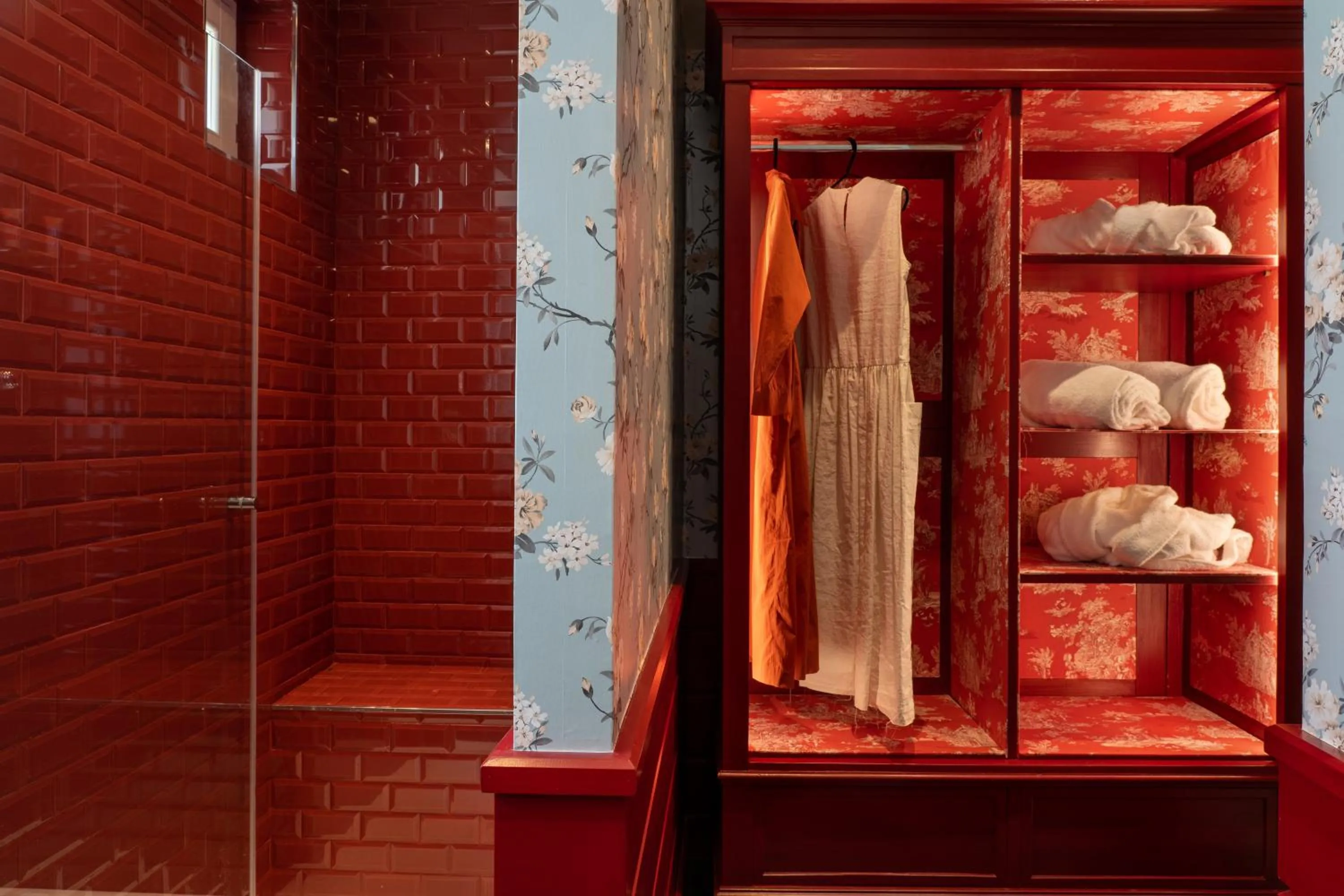 Bathroom in Q92 Noto