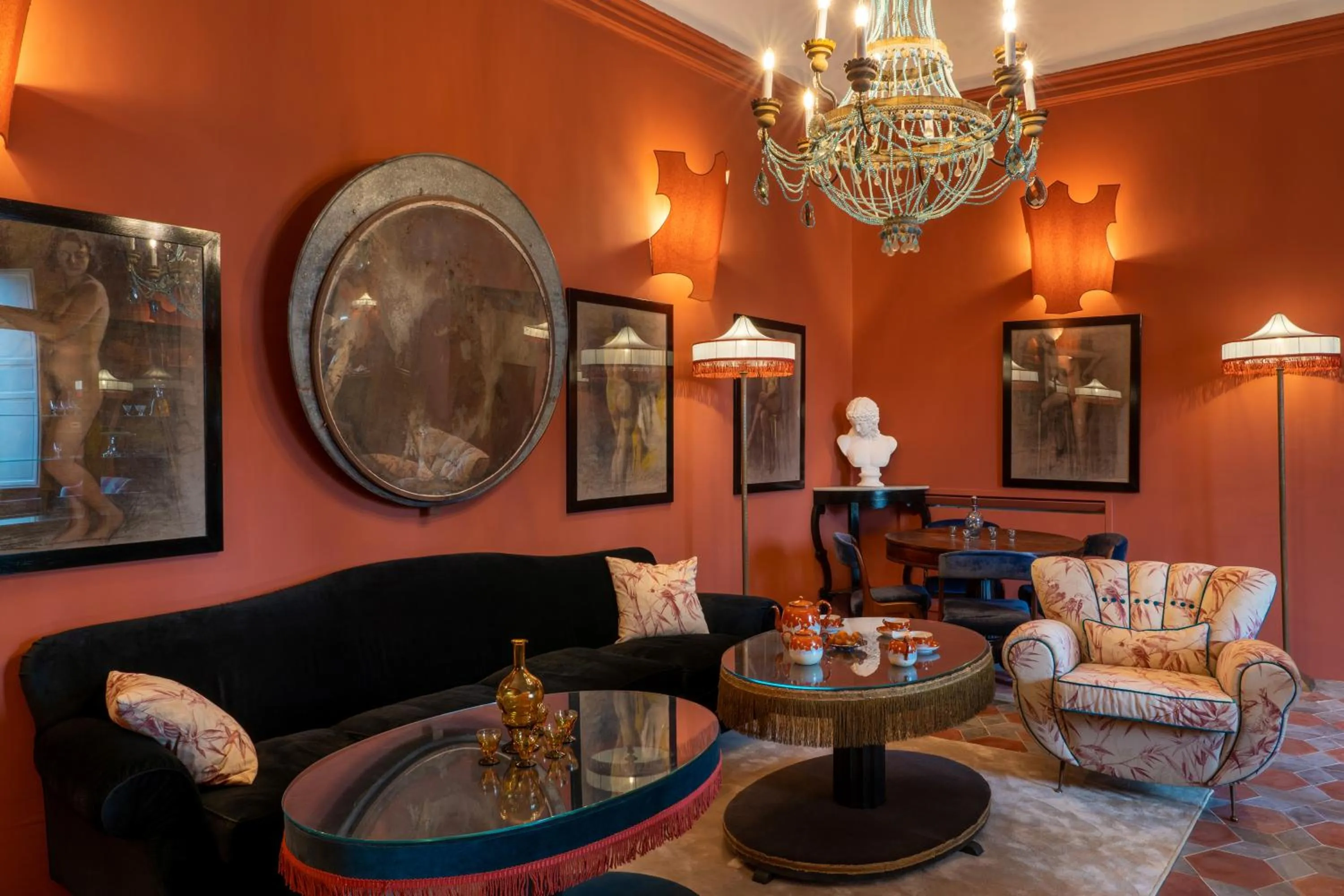 Communal lounge/ TV room in Q92 Noto