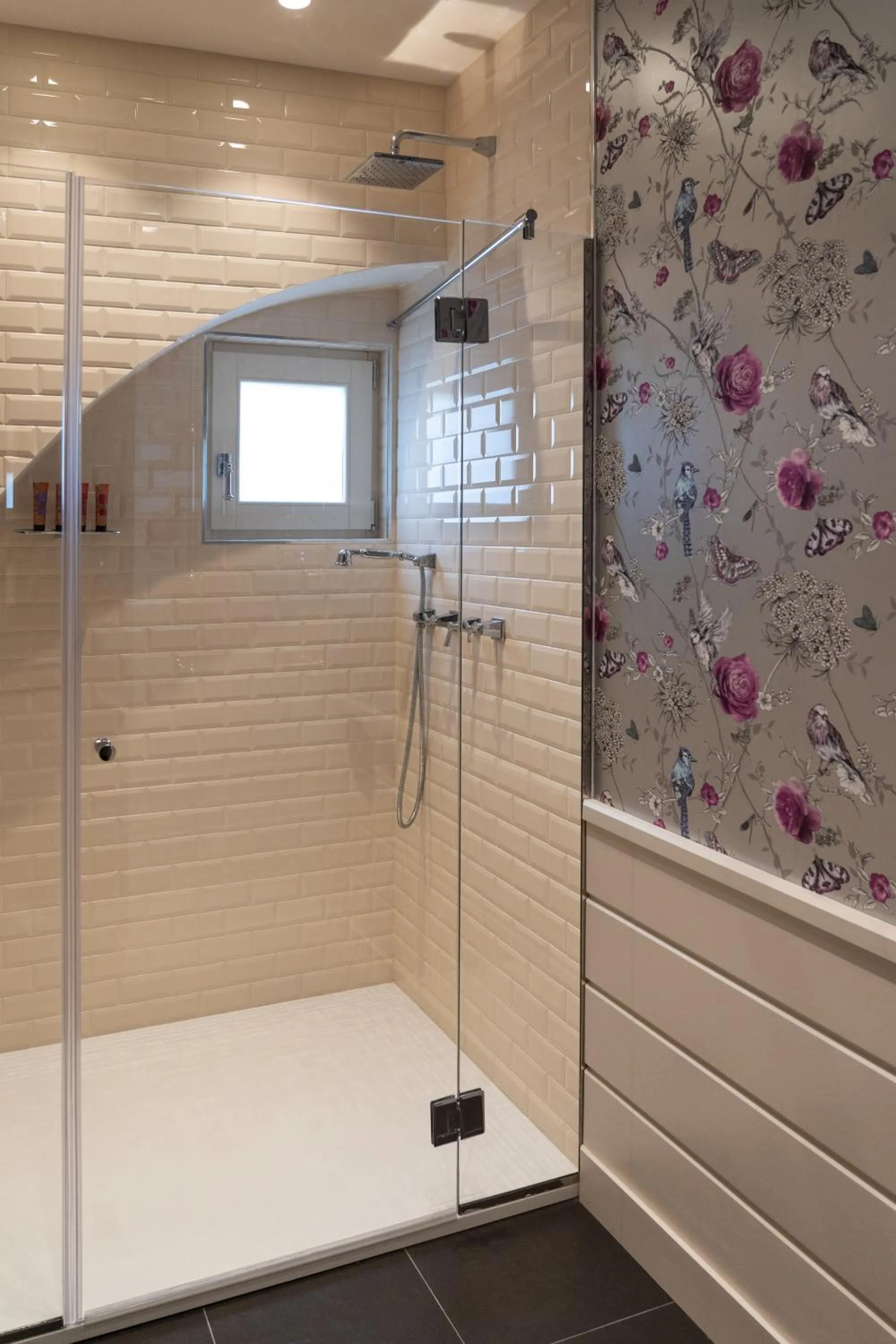 Bathroom in Q92 Noto