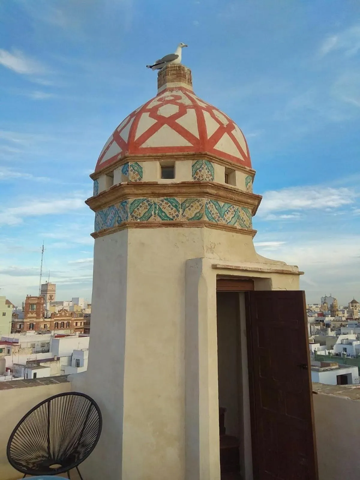 Property building in Casual con Duende Cadiz