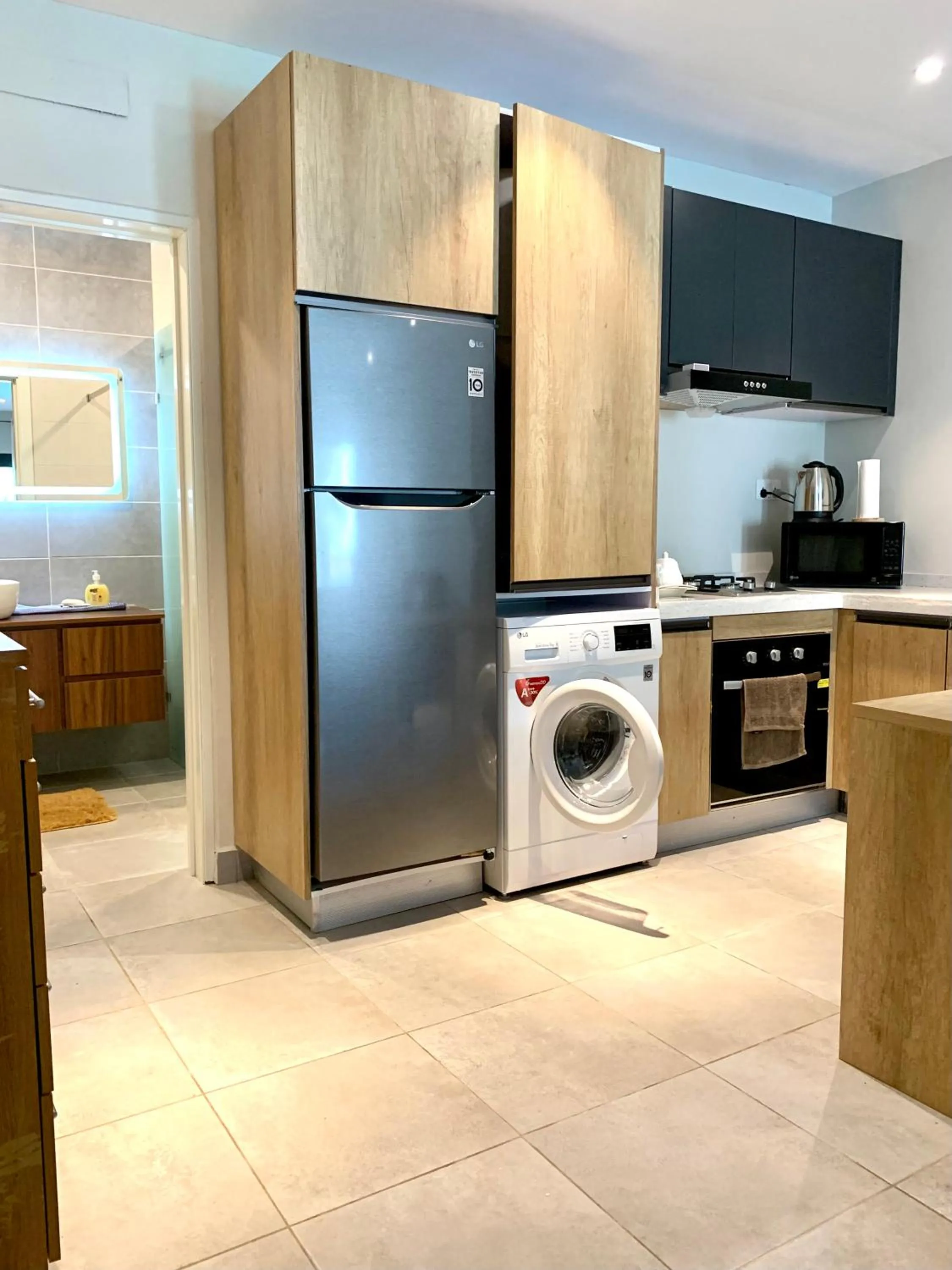 Kitchen or kitchenette in Forest View Apartments