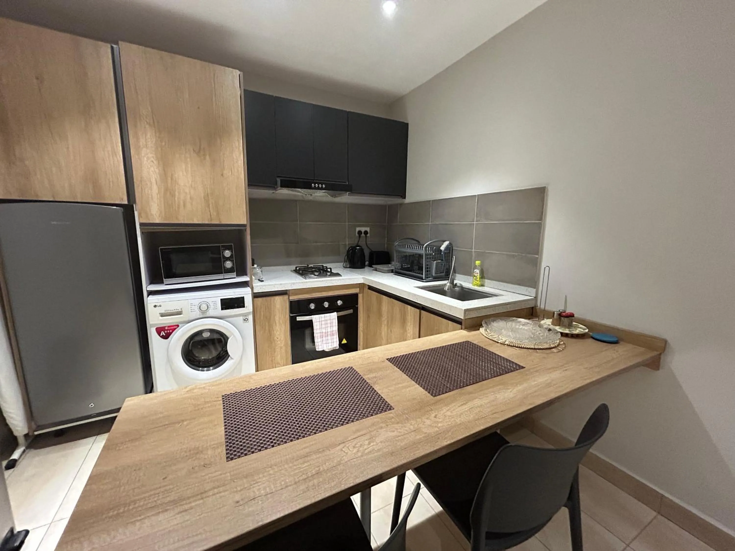 oven in Forest View Apartments