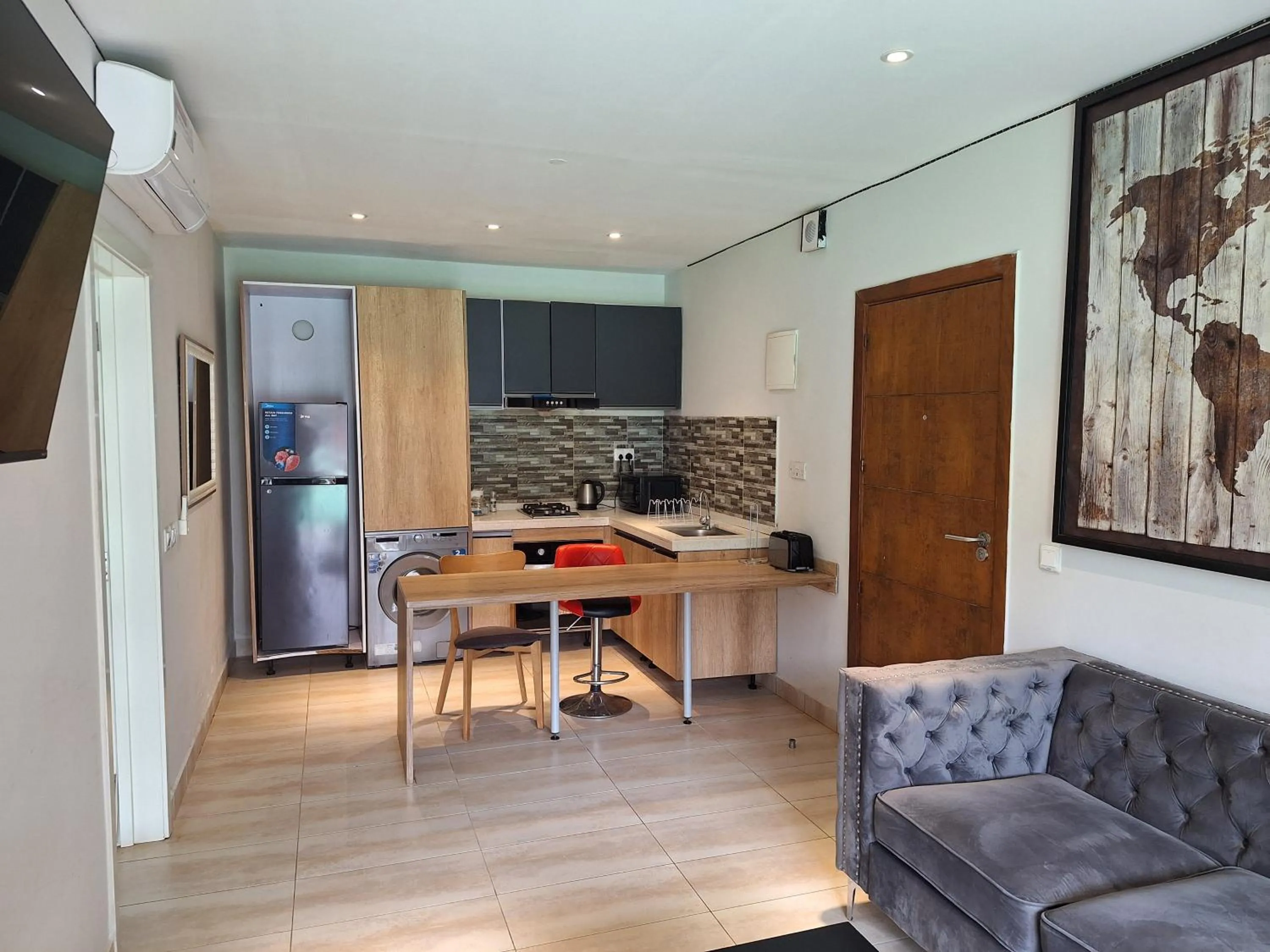 TV and multimedia in Forest View Apartments