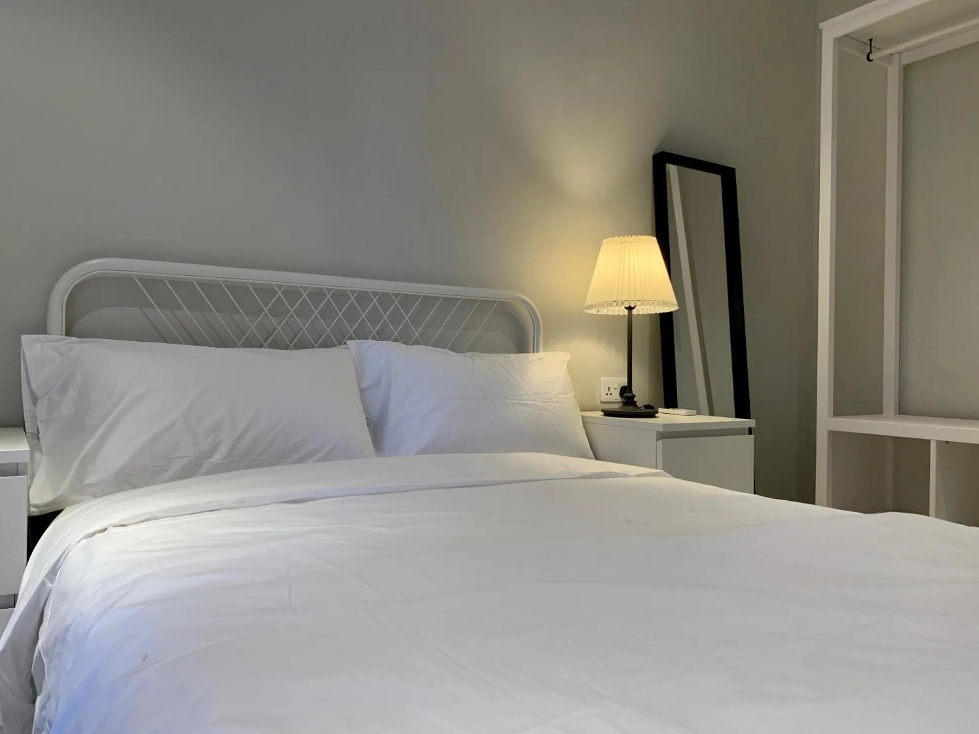 Bed in Forest View Apartments