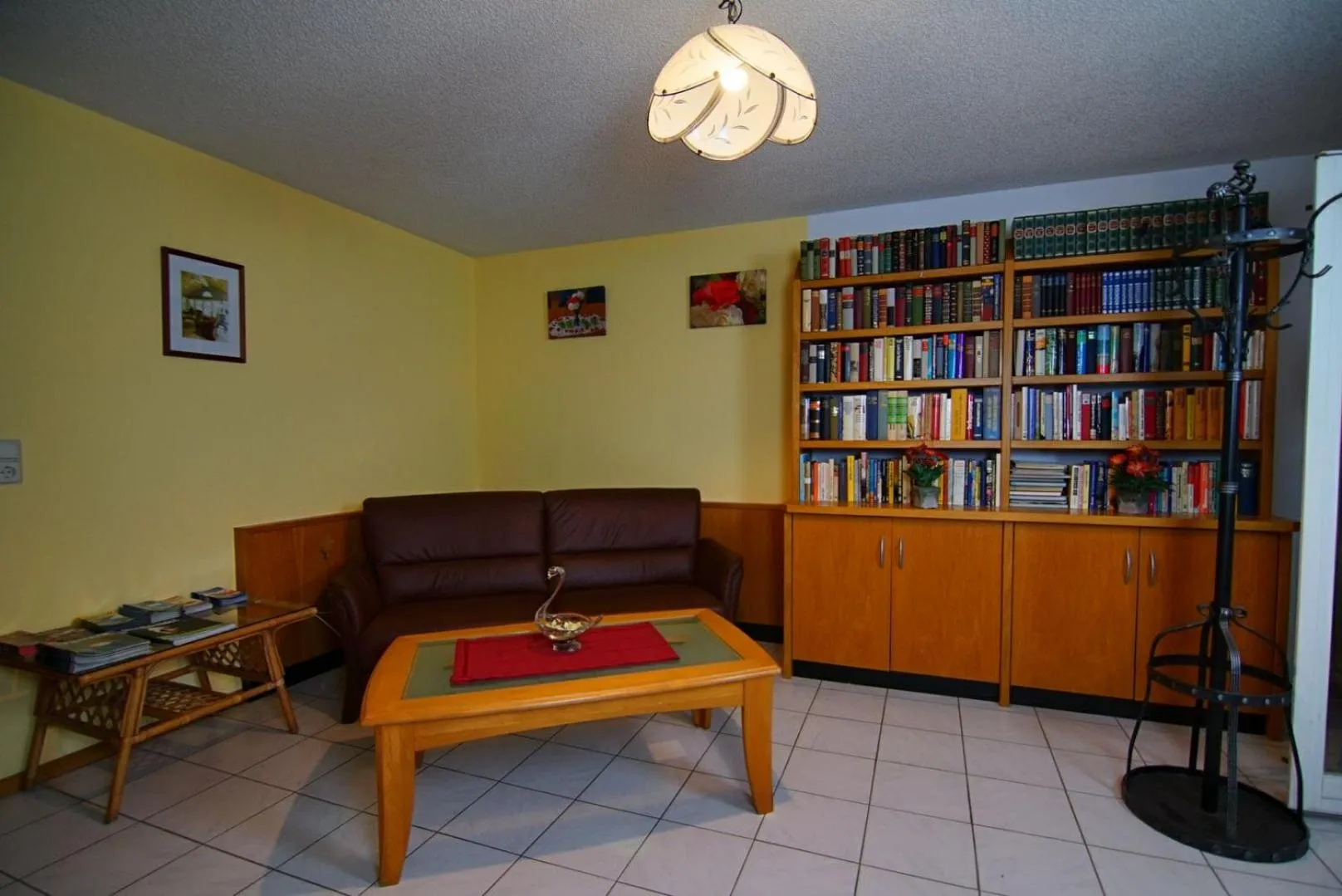 Library in TIPTOP Hotel am Hochrhein