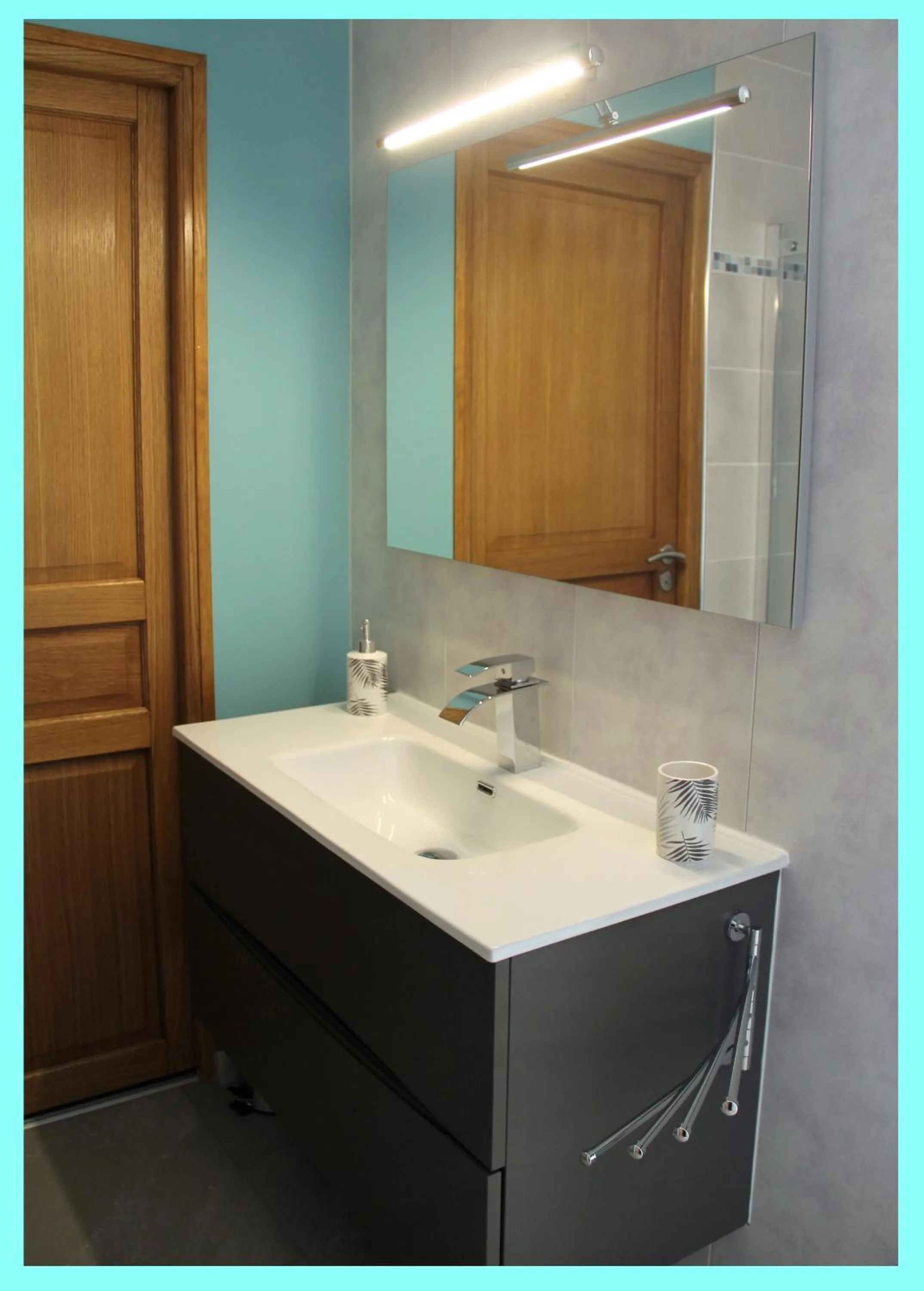 Bathroom in Au Petit Pressoir