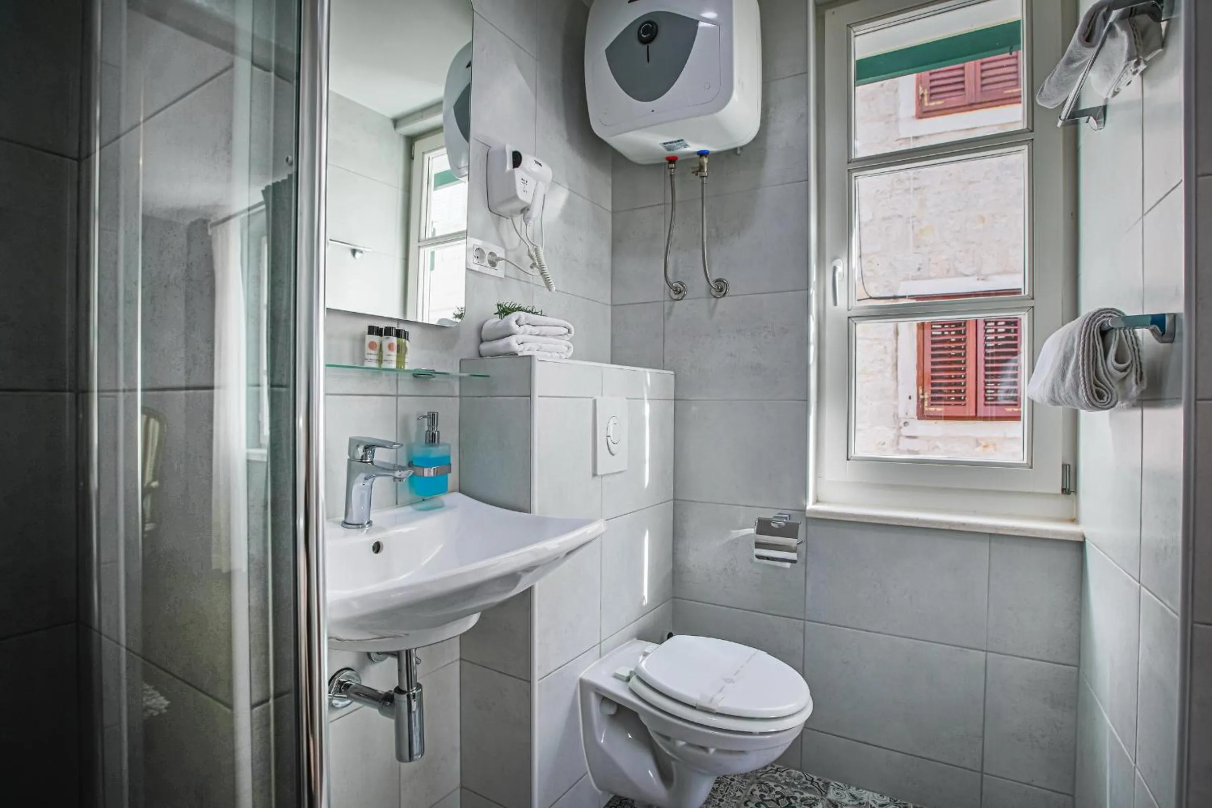 Toilet in Theatre luxury rooms