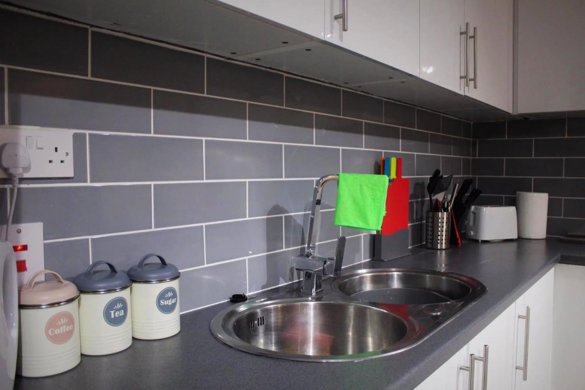 Kitchen or kitchenette in The Place by the Sea