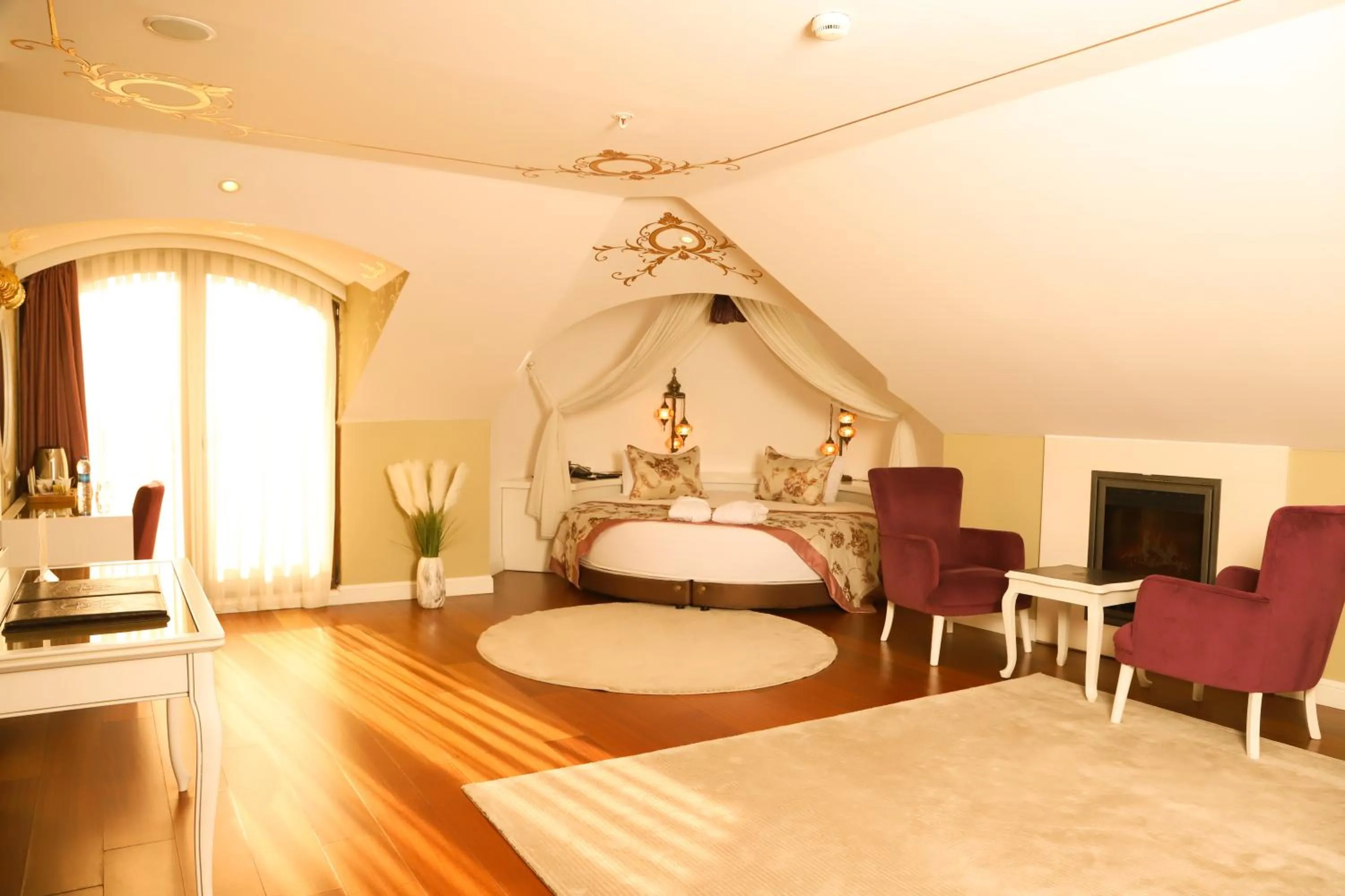 Photo of the whole room, Bed in Hurry Inn Merter Istanbul