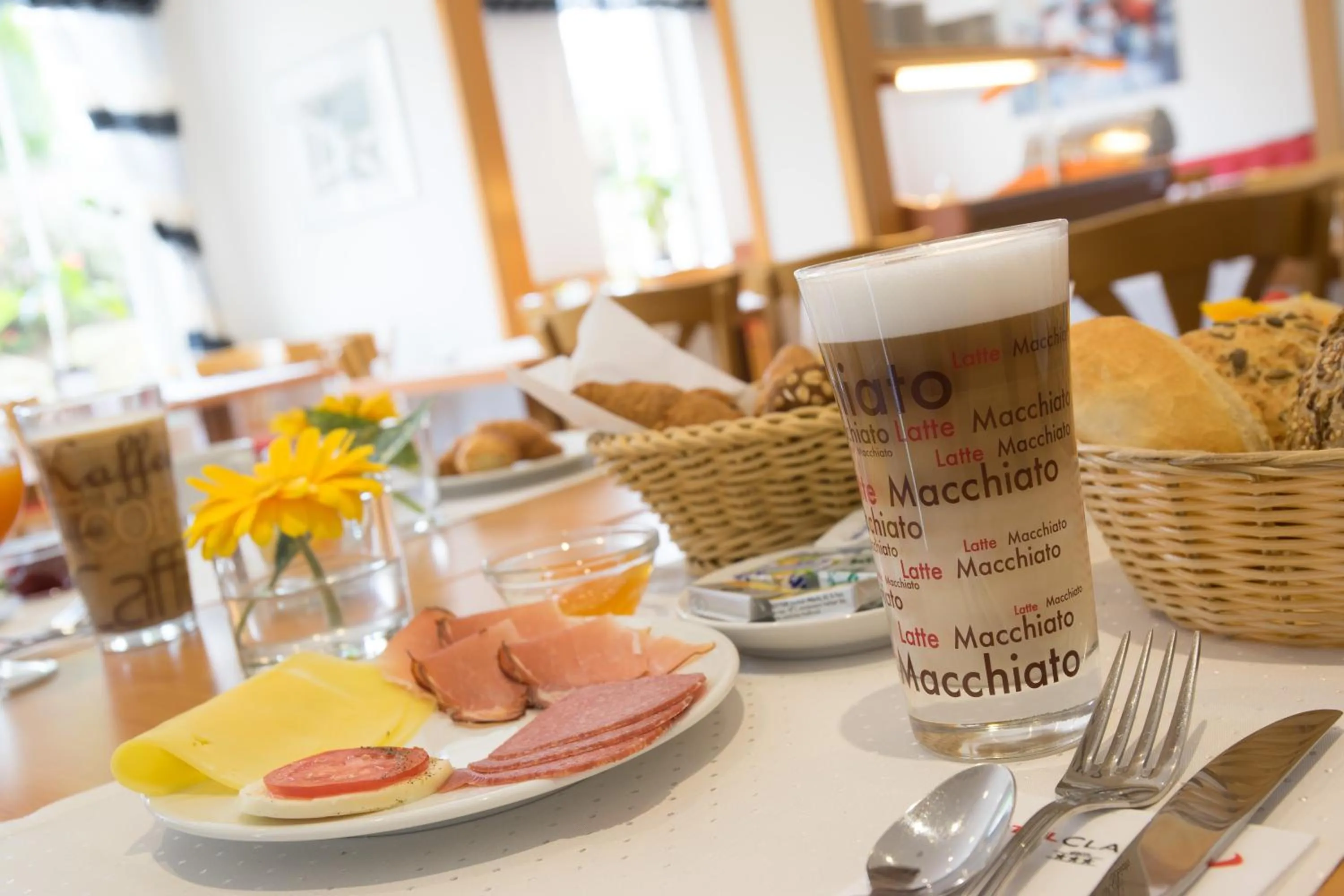 Breakfast in Hotel Classic