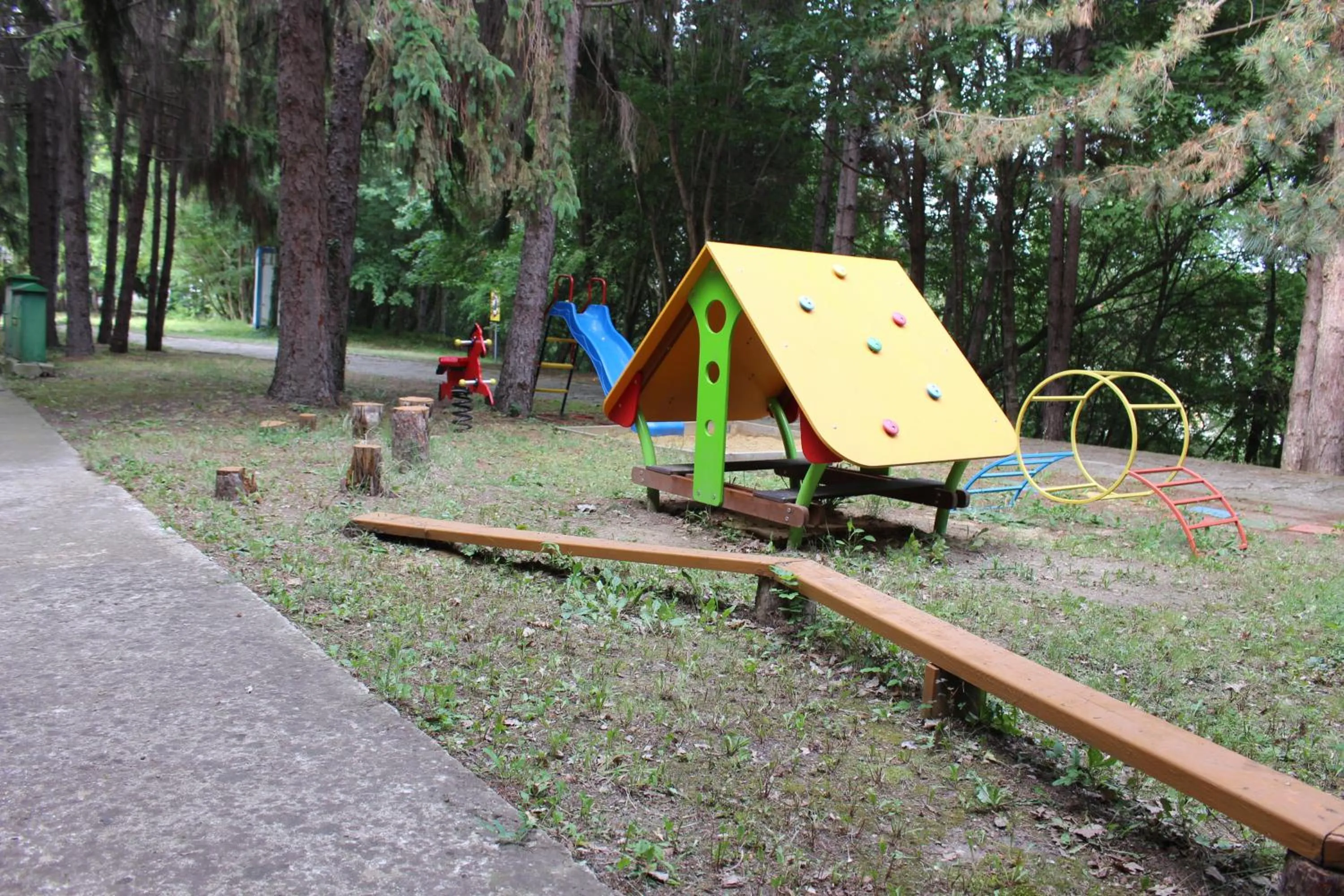 Children play ground in Park Hotel Briz - All Inclusive & Free Parking