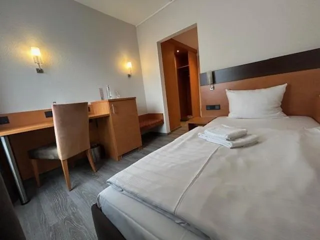Bed in ParkHotel Fulda
