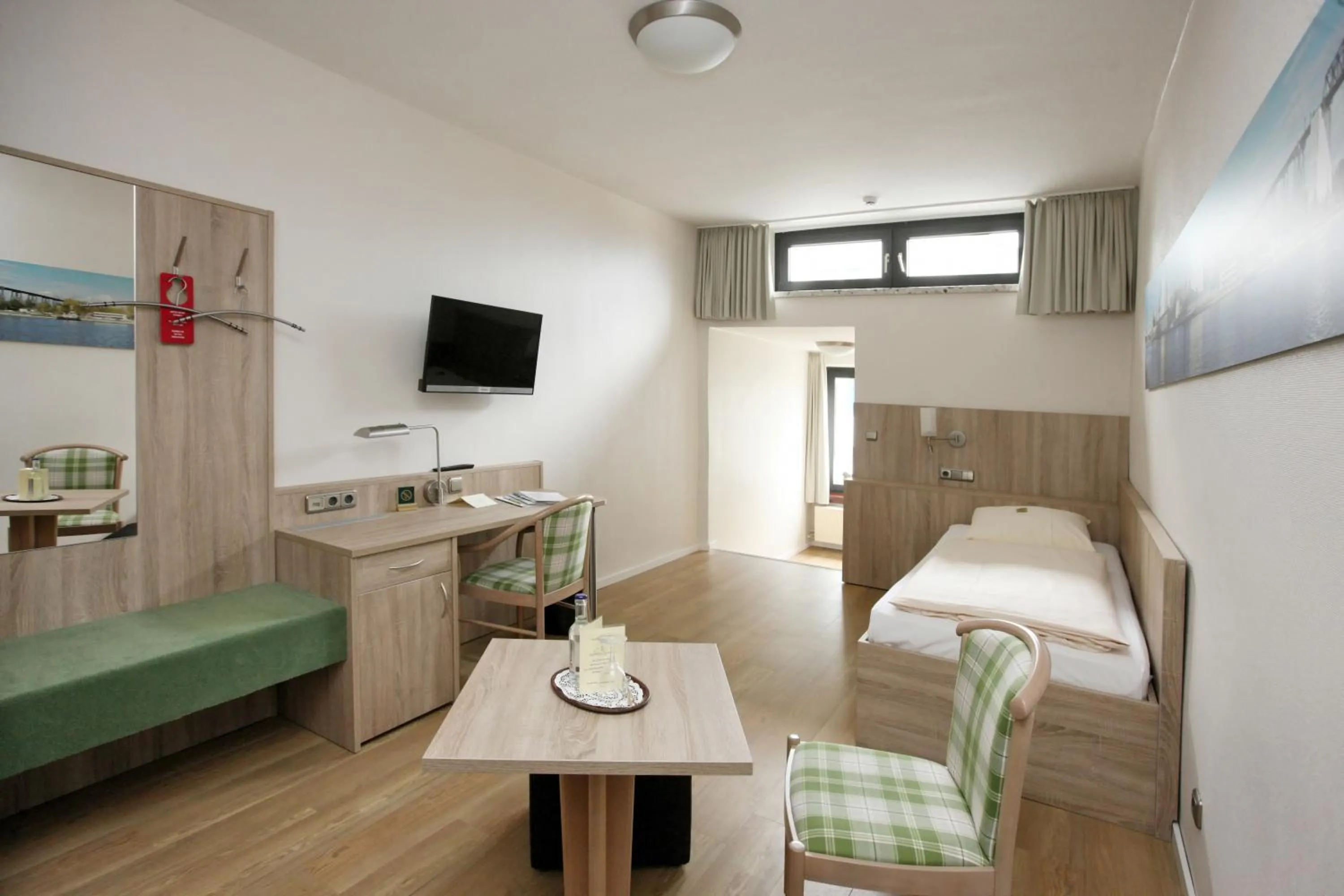 Bed in Hotel Kirchspiels Gasthaus