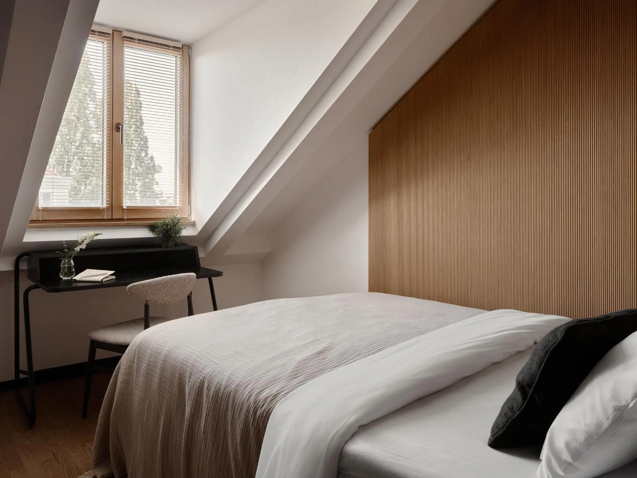 Bed in Bob W Munich Old Town