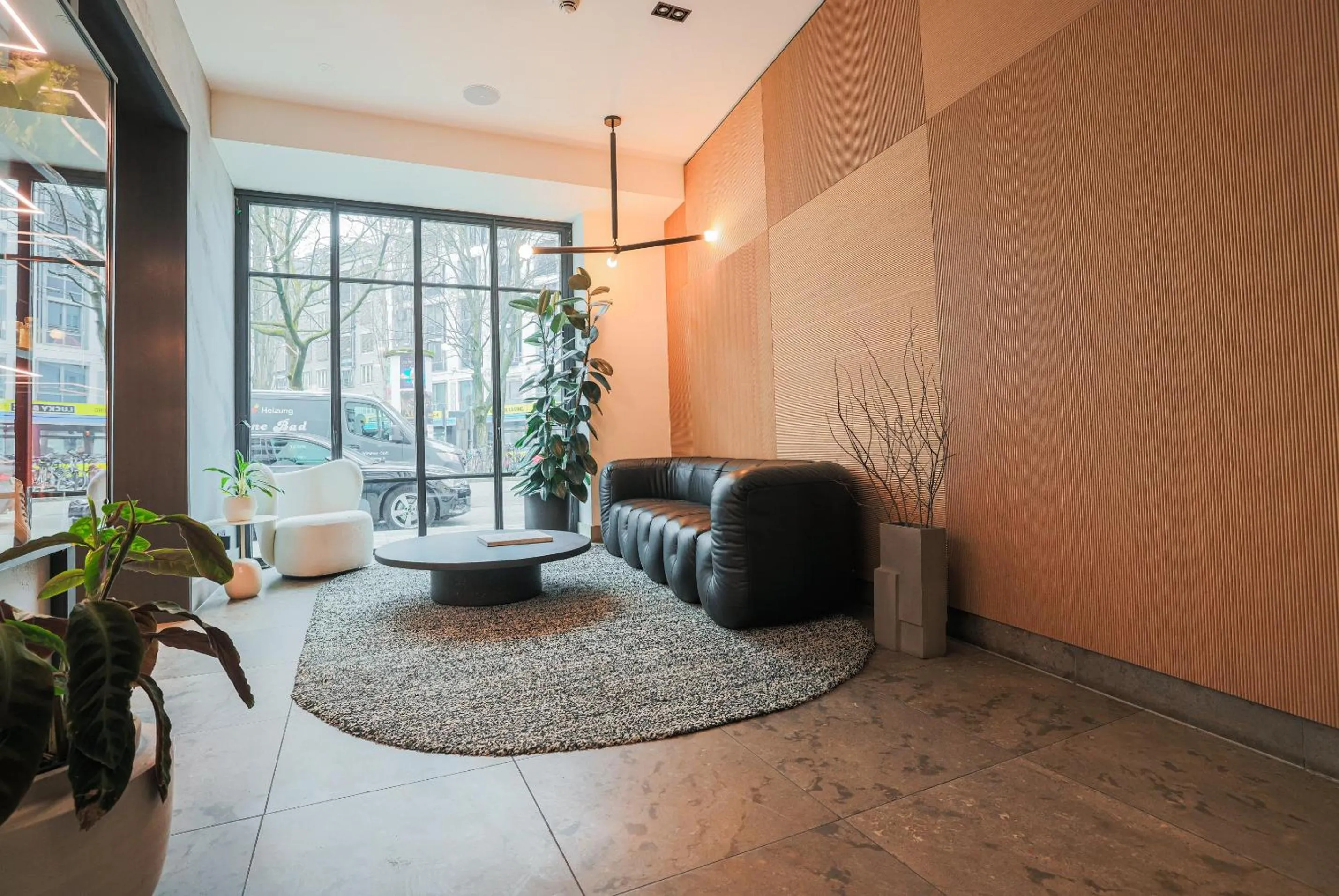 Communal lounge/ TV room in HOtello Lehel