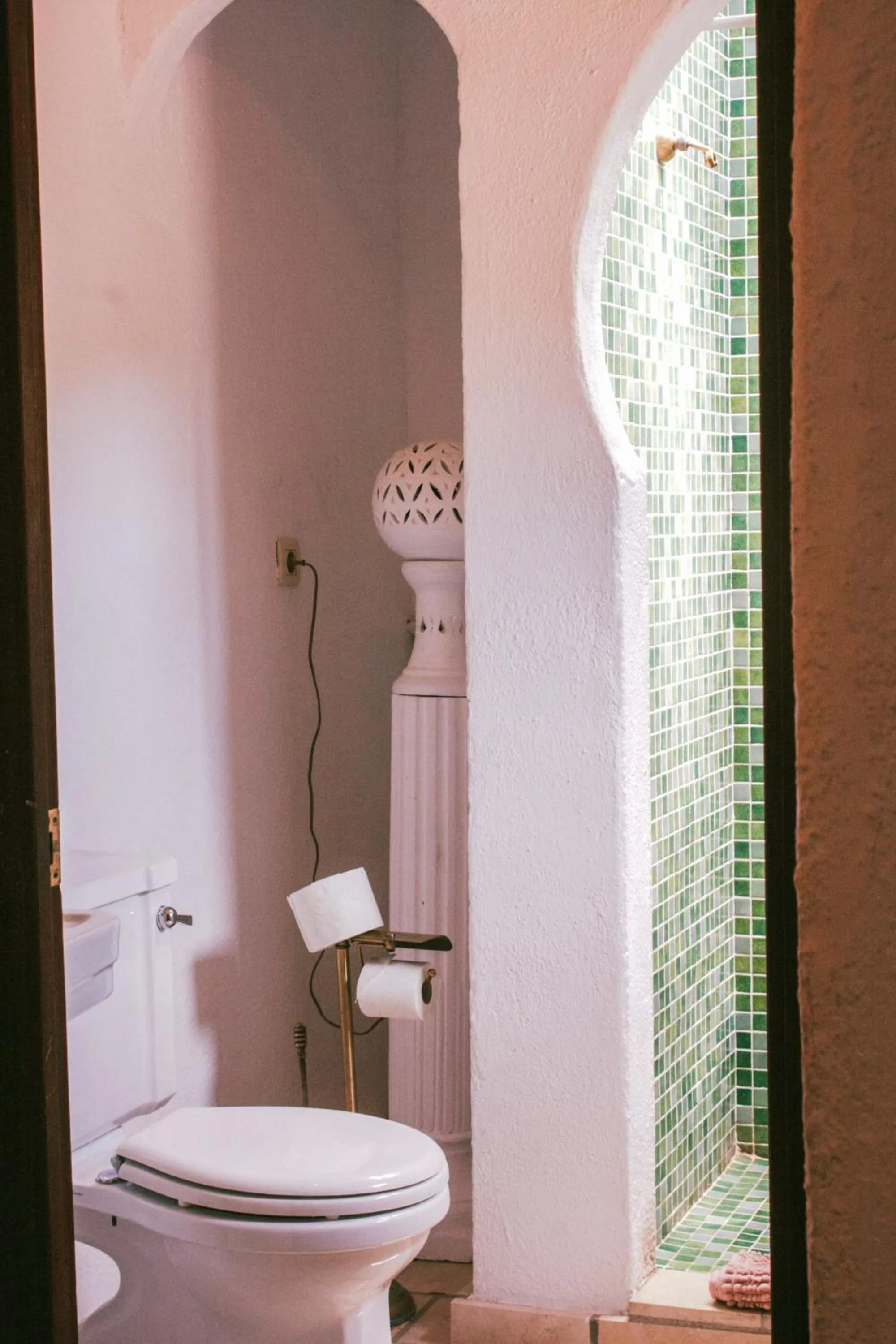 Toilet in Hotel Rural Alqueria de los lentos