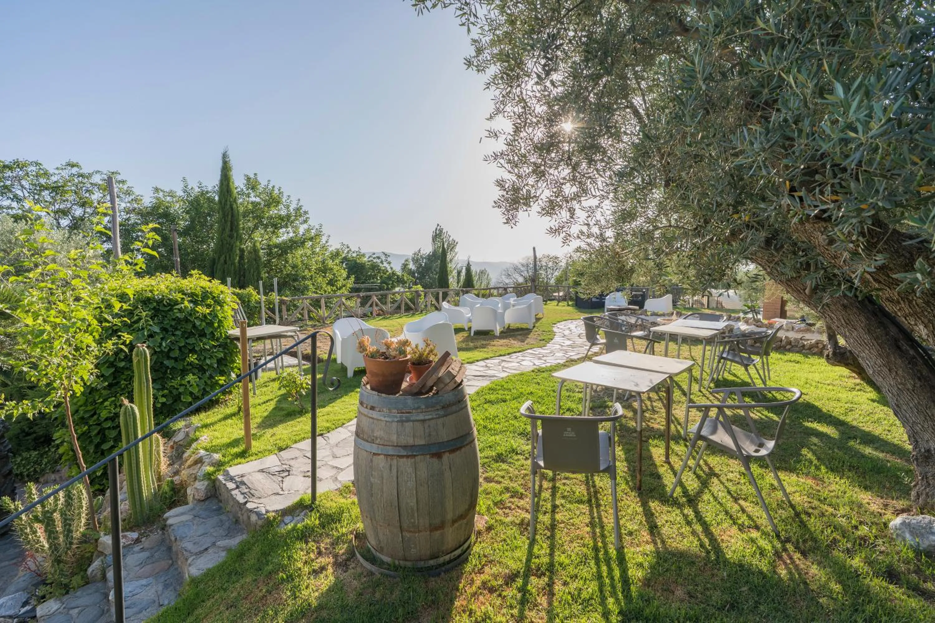 Garden view in Hotel Rural Alqueria de los lentos
