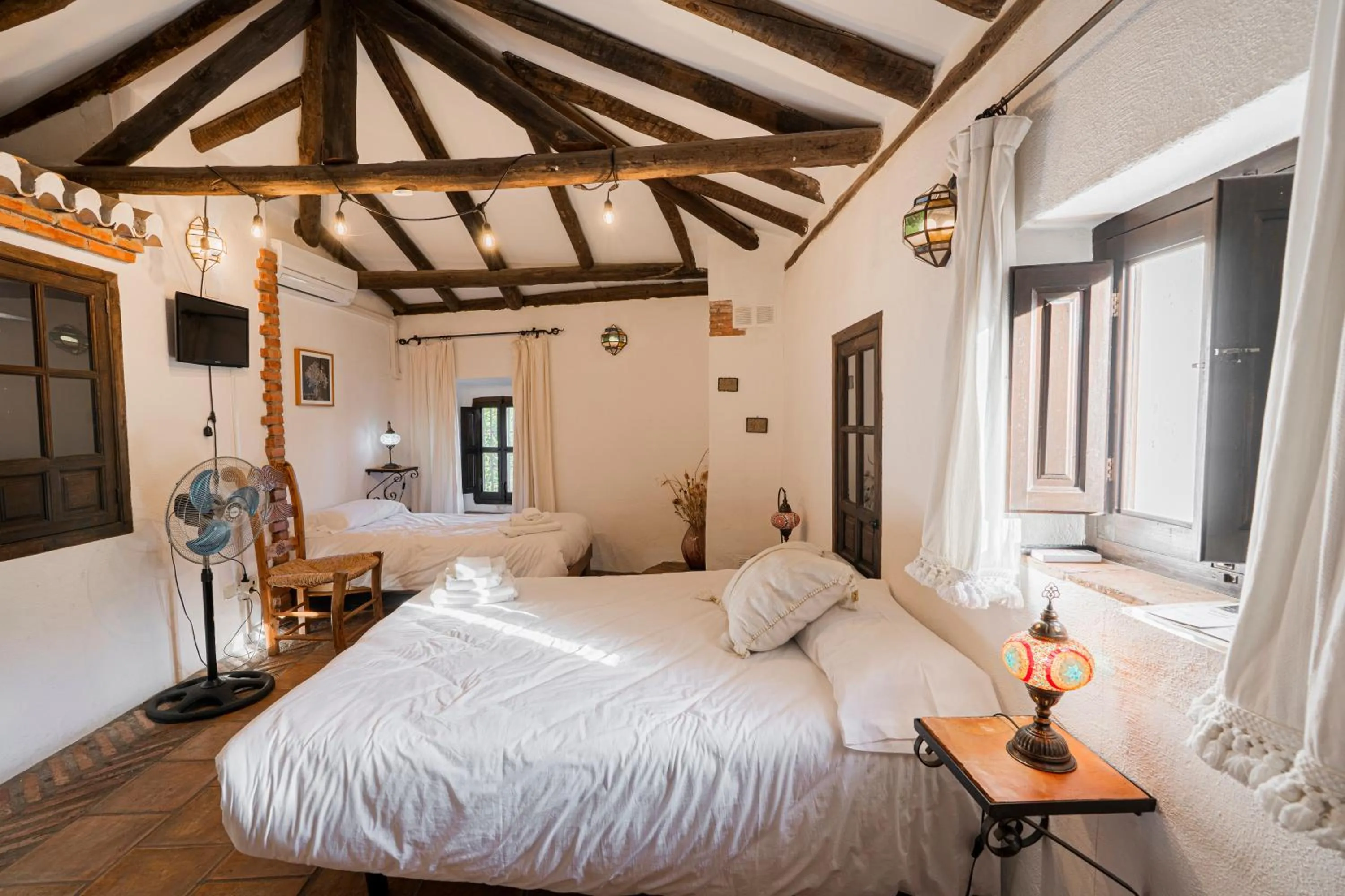 Photo of the whole room, Bed in Hotel Rural Alqueria de los lentos