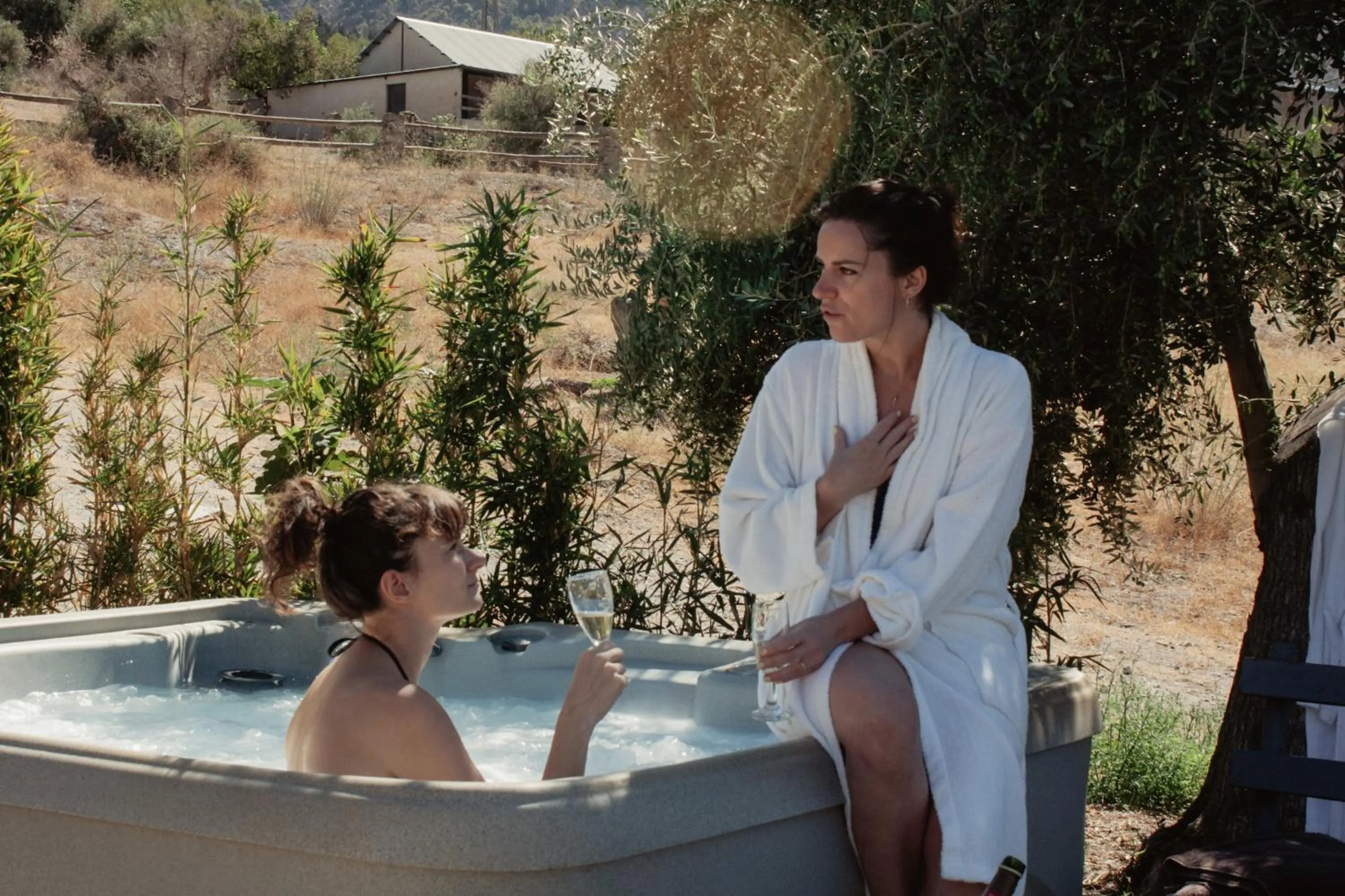 Hot Tub in Hotel Rural Alqueria de los lentos