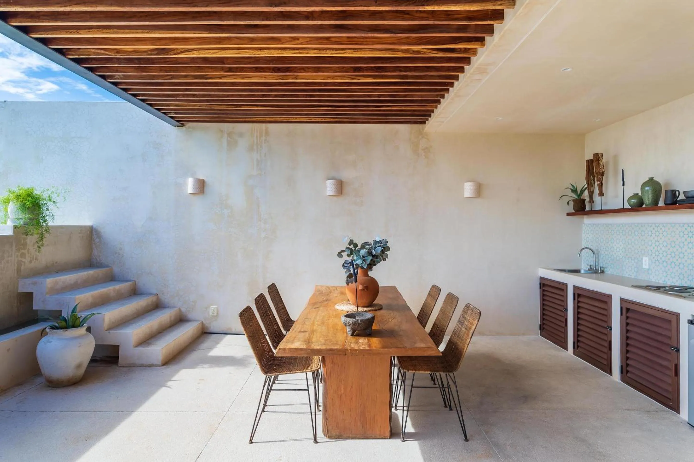 Dining area in Casa Wahh