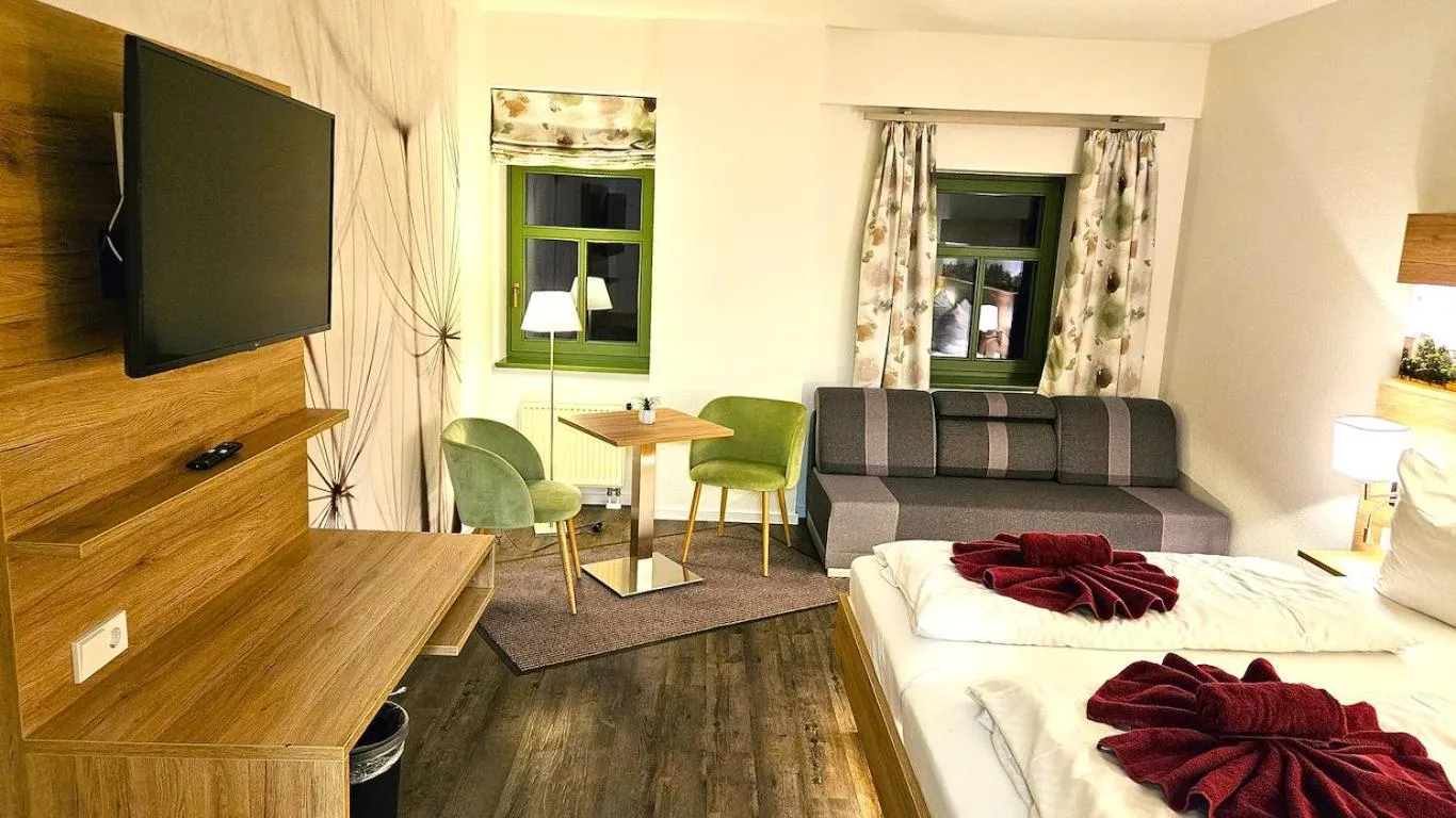 Family Room with Bath - single occupancy in Gutshof Hauber