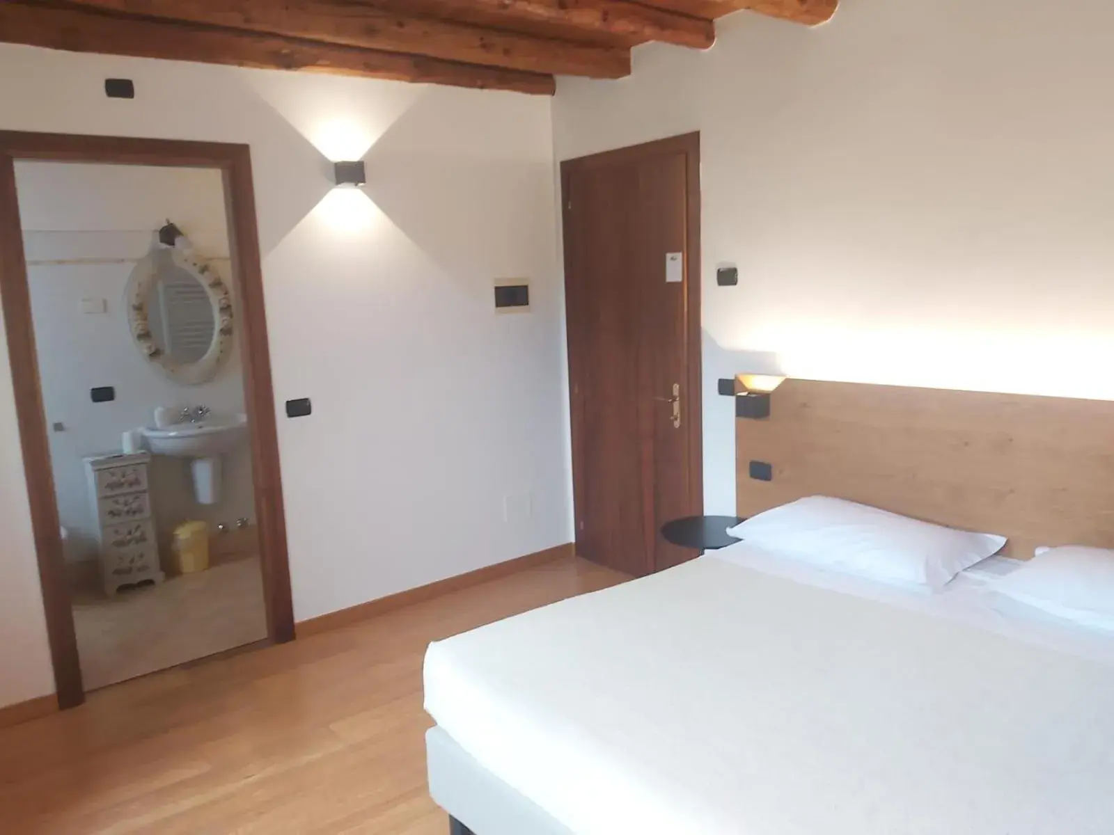 Double Room in La Casa Vecchia Double Room in La Casa Vecchia