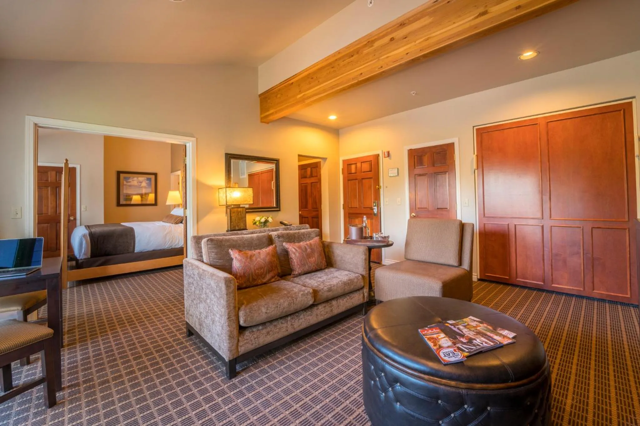 Guests in Pine Ridge Inn