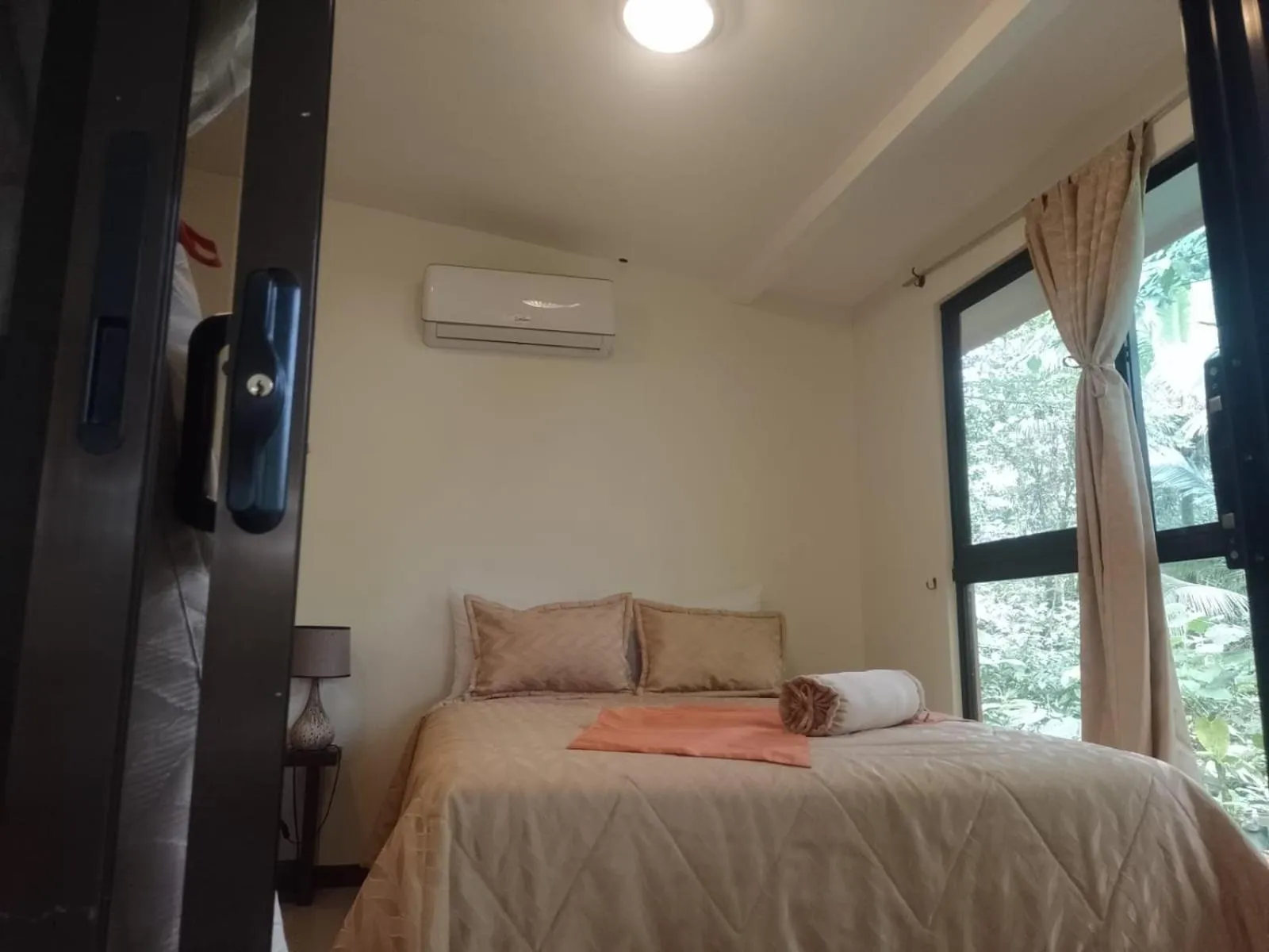 Bed in Hotel San Rafael Ecolodge