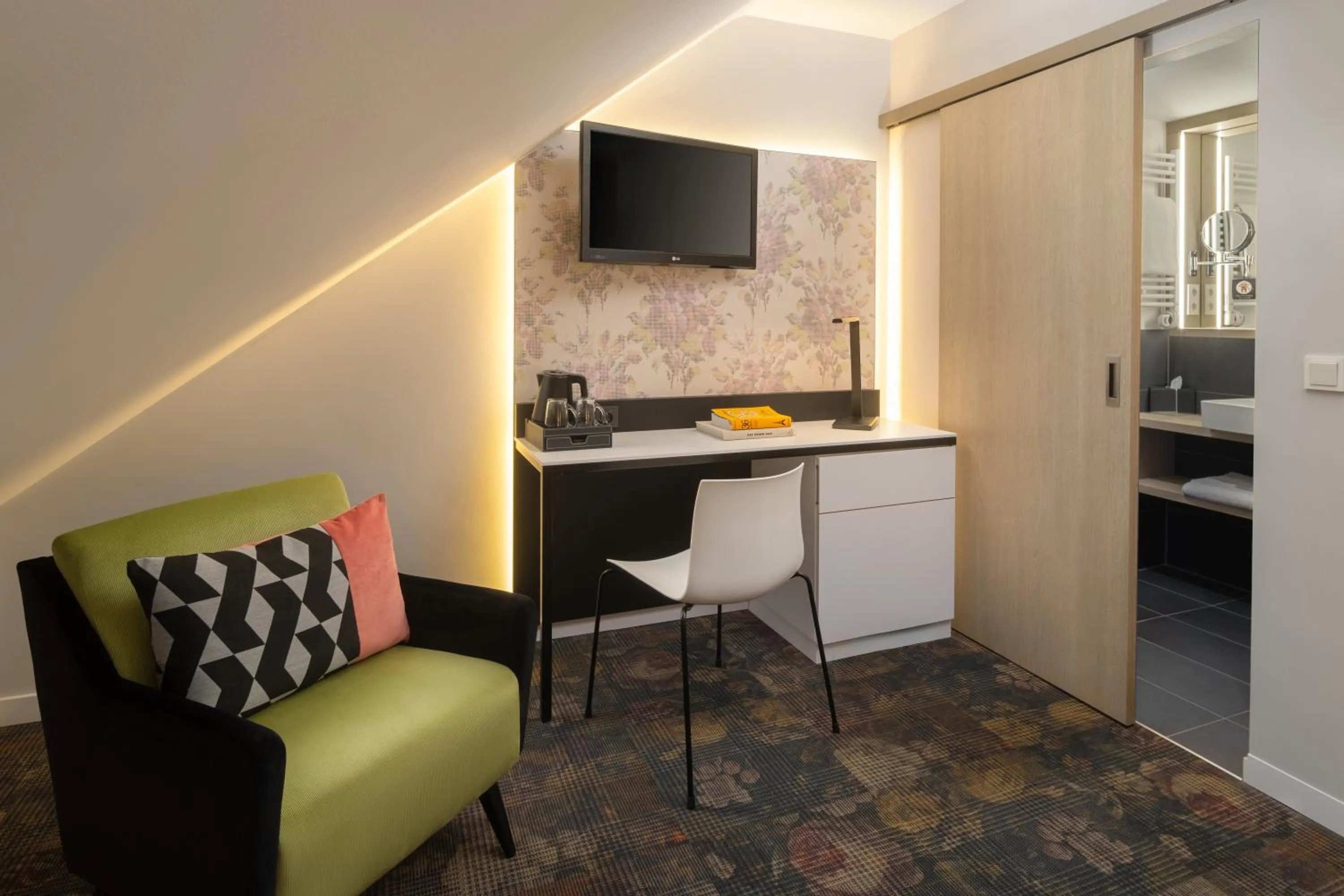 Photo of the whole room in Boutique Hotel Atrium München