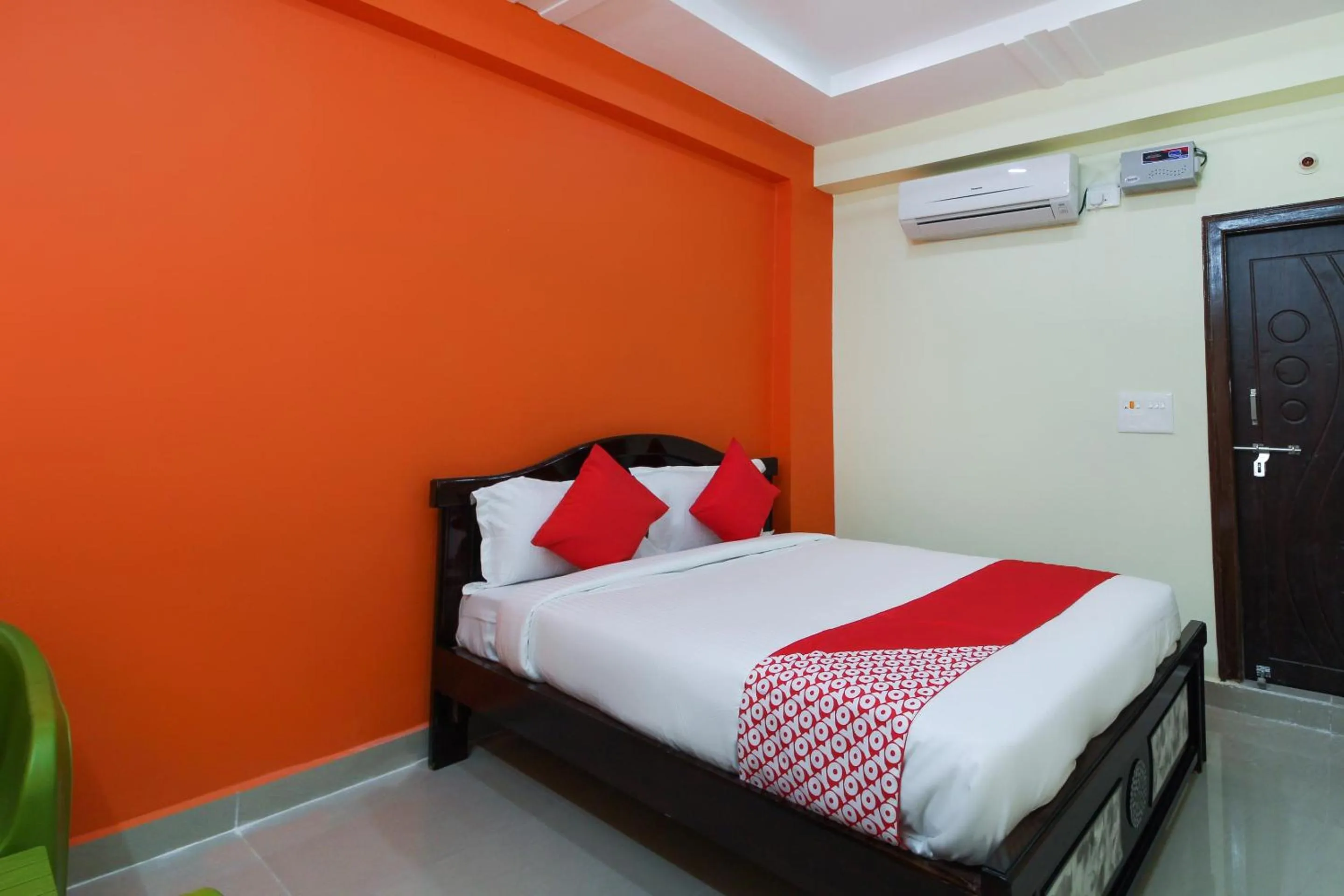 Bedroom, Bed in Hotel O S V Residency