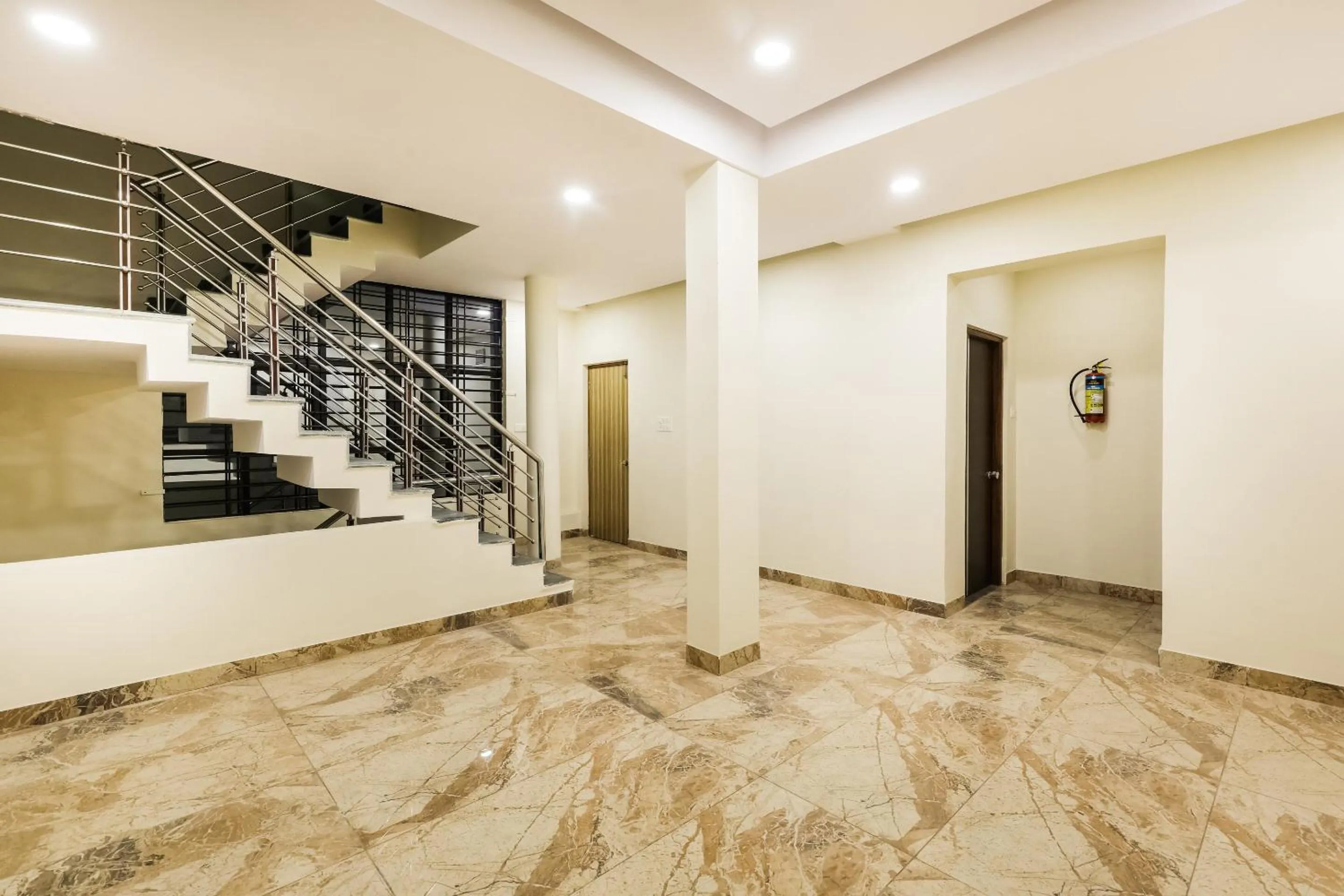 Lobby or reception in Hotel O Yuvan