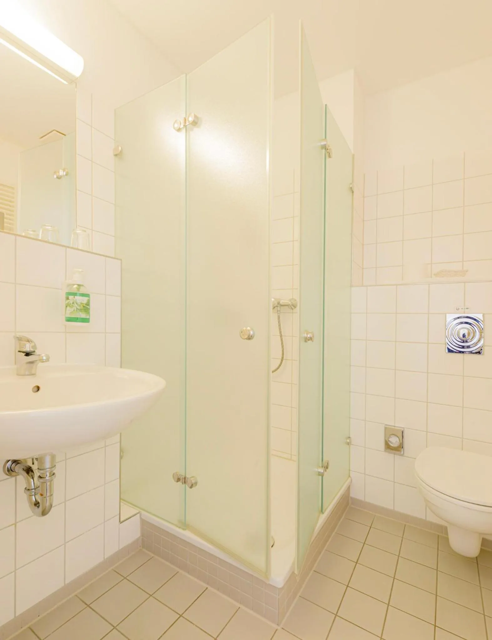 Bathroom in Hotel Am Tiefwarensee