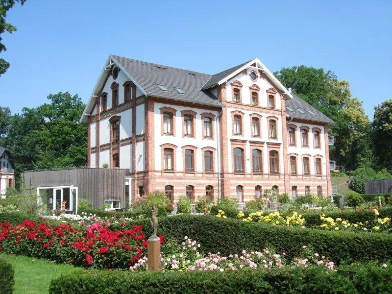 Facade/entrance in Hotel Am Tiefwarensee