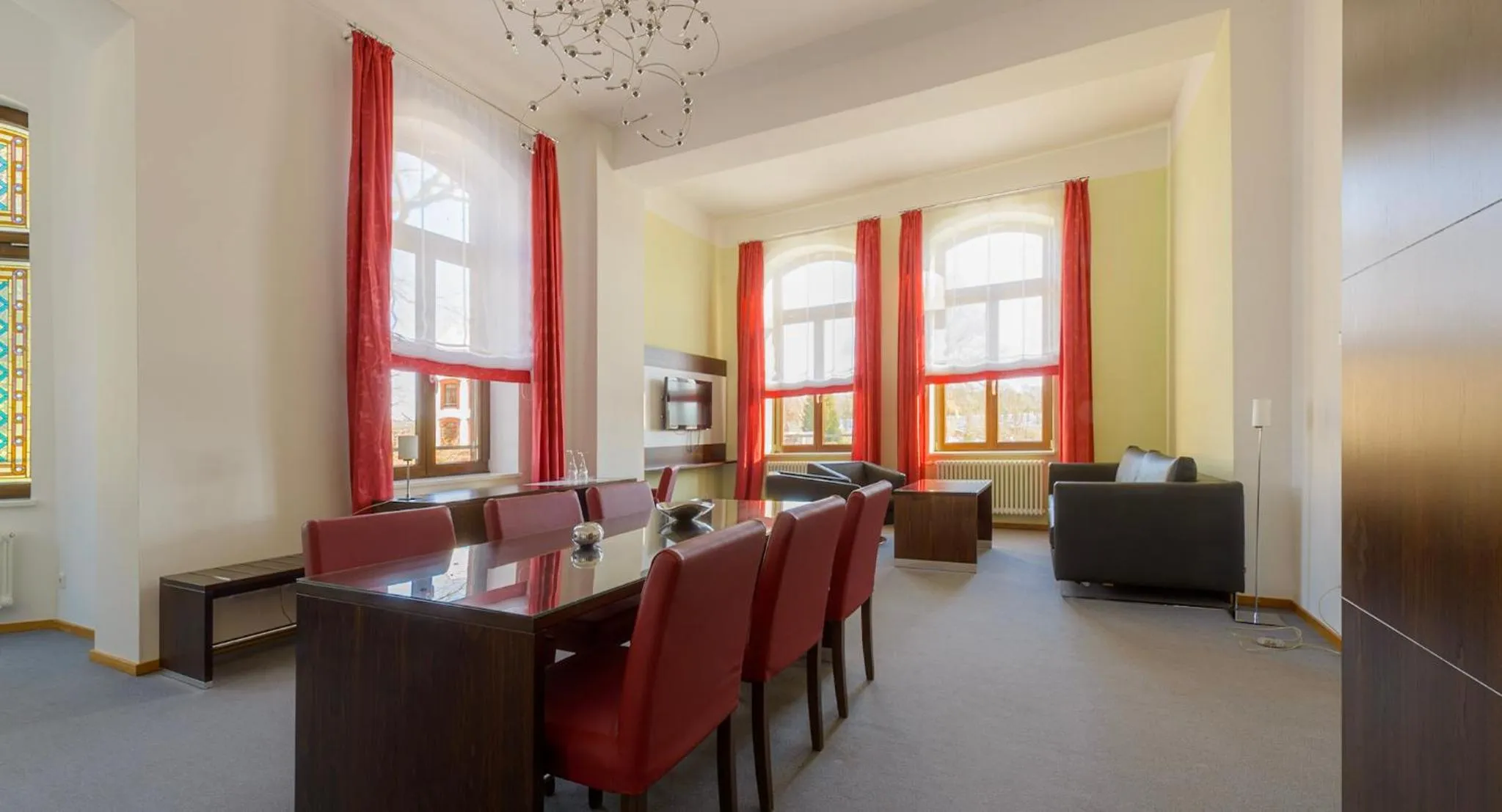 Photo of the whole room in Hotel Am Tiefwarensee