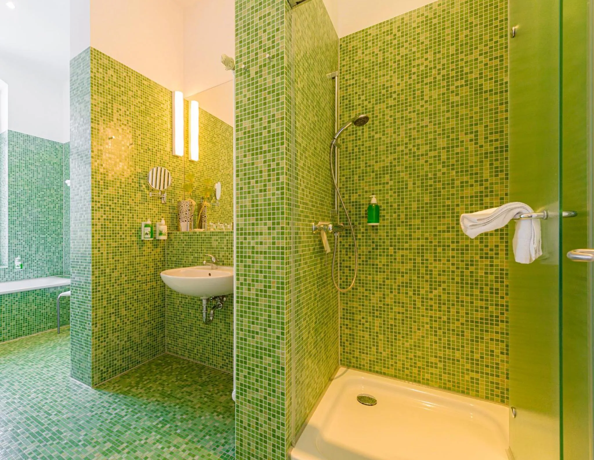 Photo of the whole room in Hotel Am Tiefwarensee