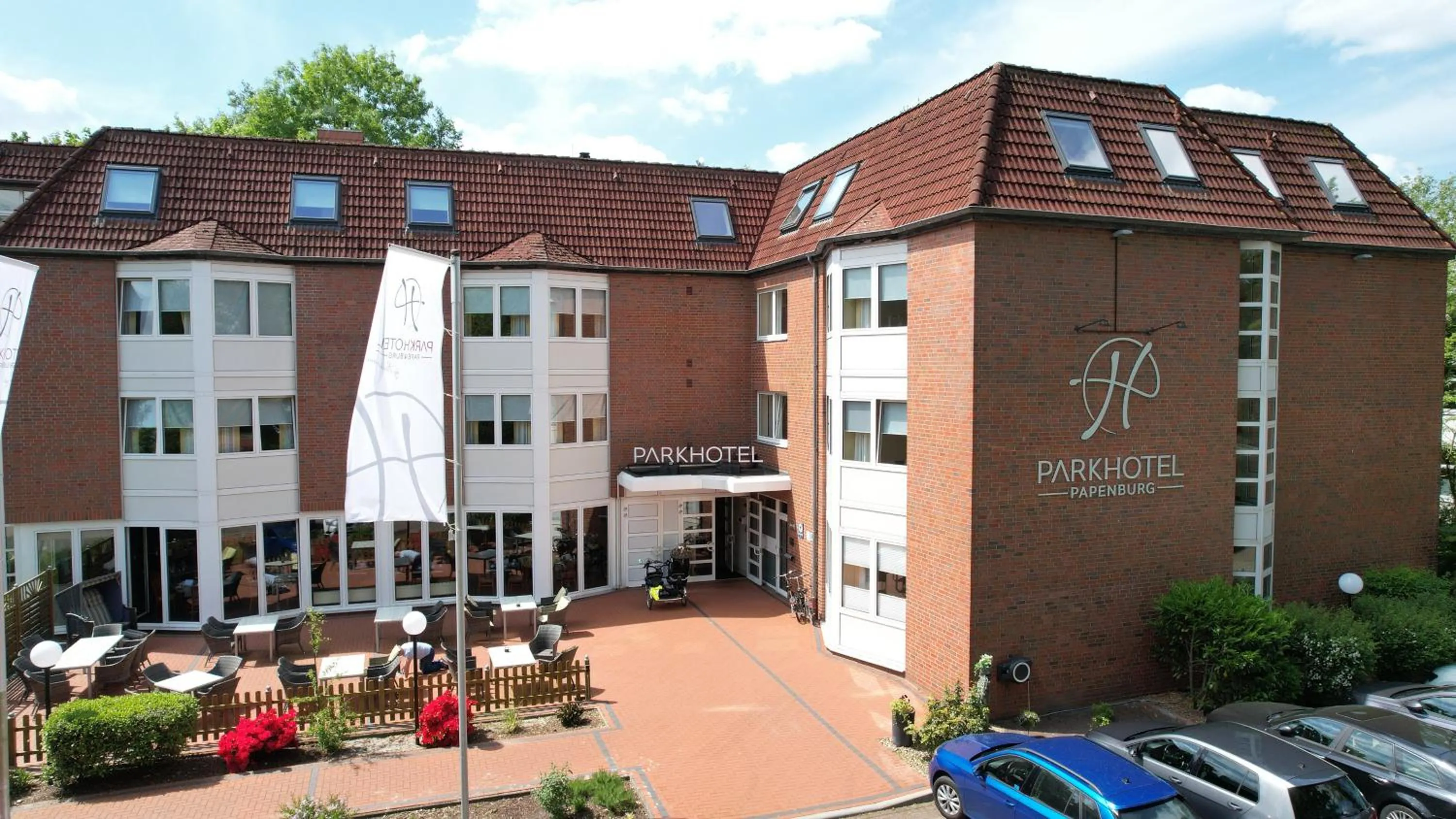 Property building in Parkhotel Papenburg by Hackmann