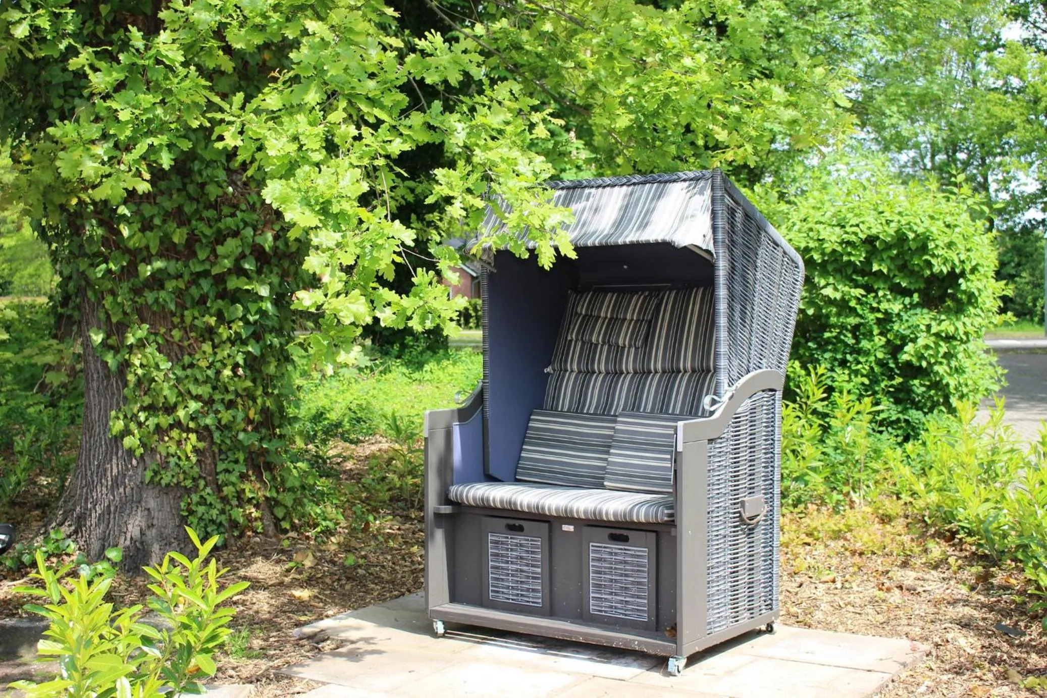 Property building in Parkhotel Papenburg by Hackmann