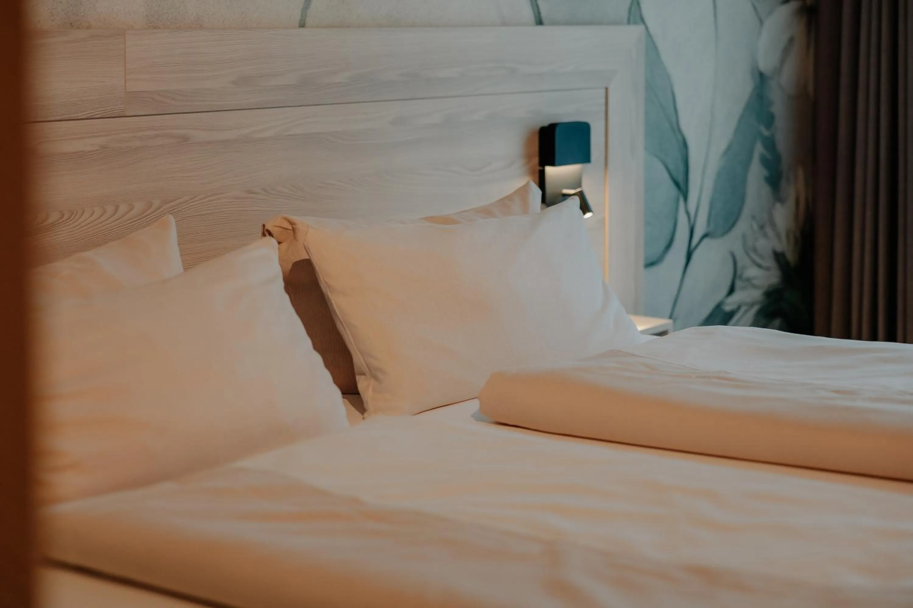 Bed in Parkhotel Papenburg by Hackmann