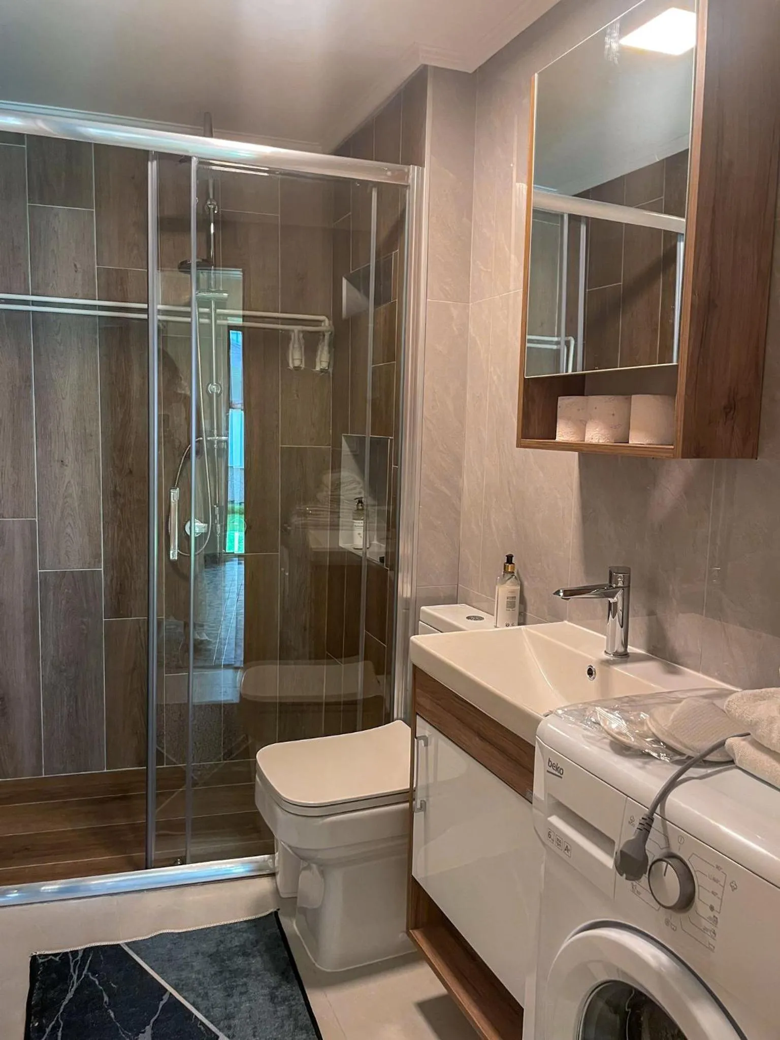 Deluxe One-Bedroom Apartment in Hotel Berr