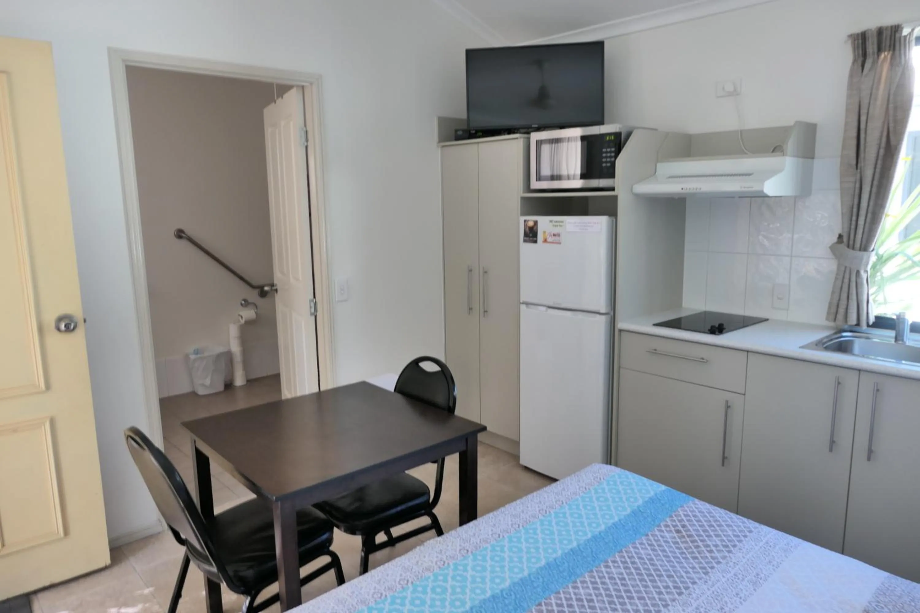 TV and multimedia in Mt Isa City Motel