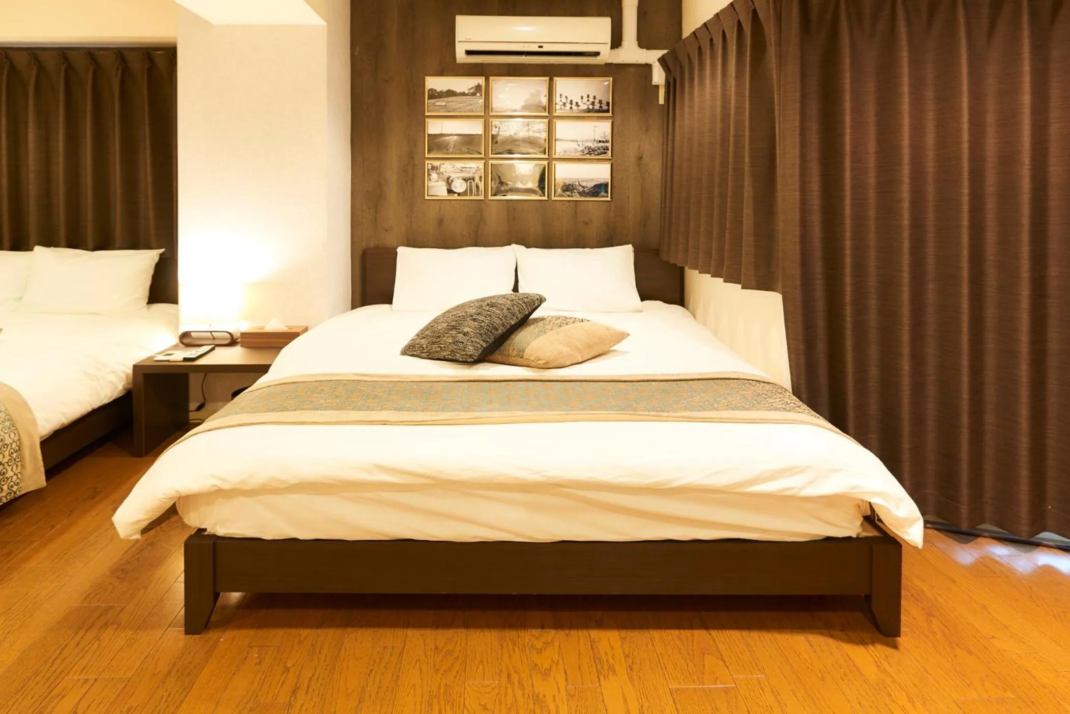 Bed in S'CASA NishiShinjuku