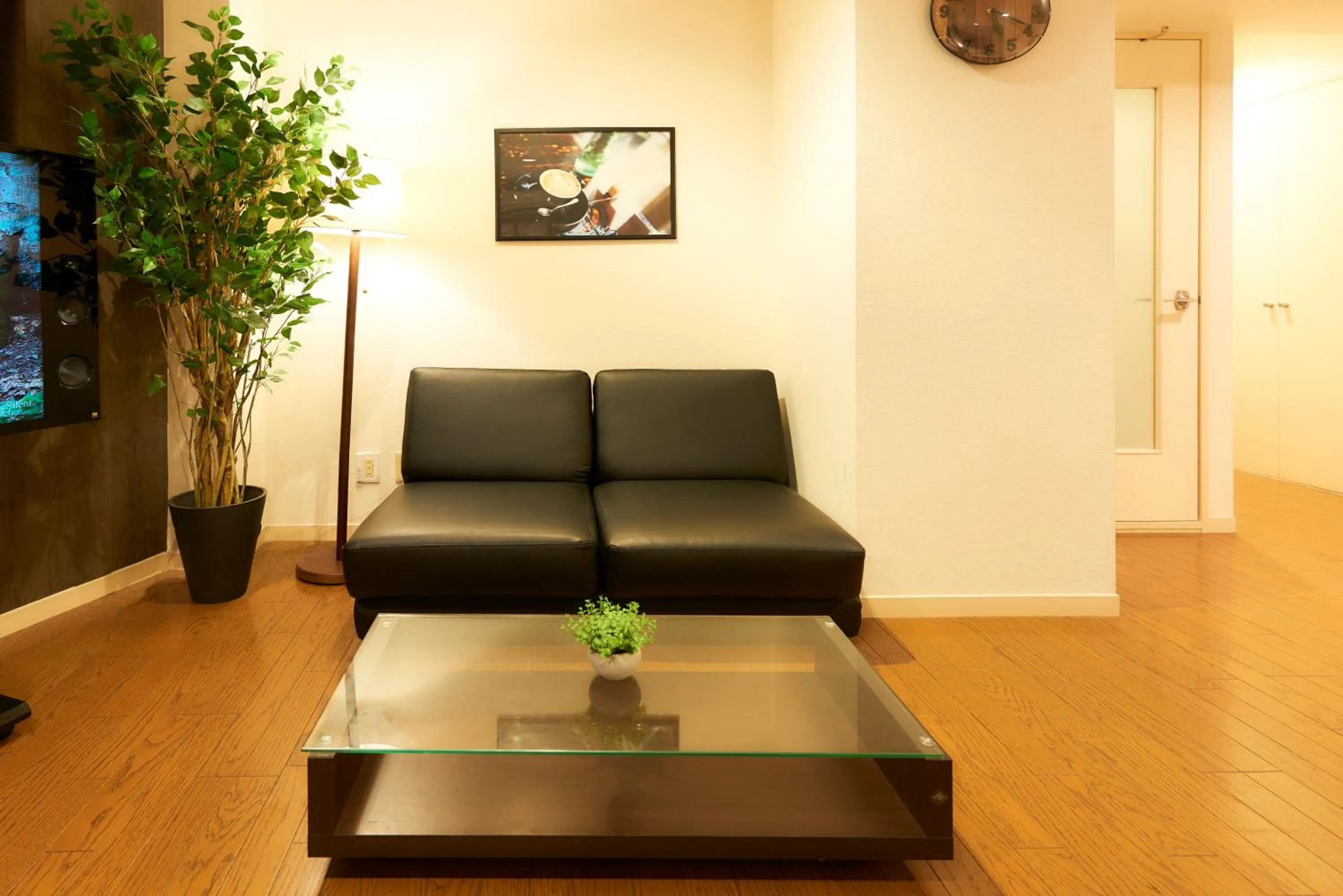 Living room in S'CASA NishiShinjuku