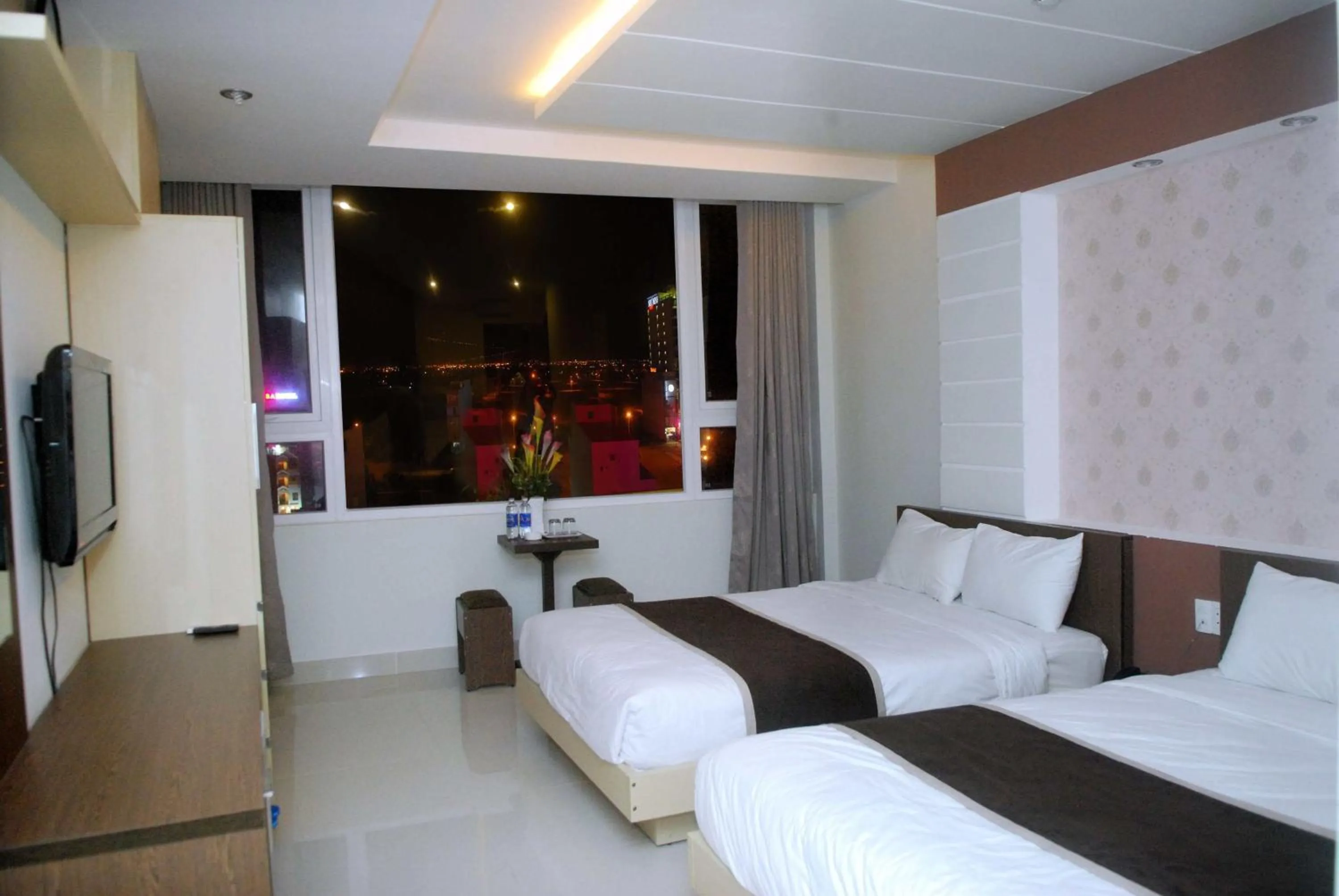 Bedroom, Bed in Princess Hotel