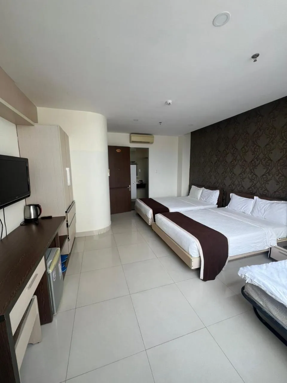 Bedroom, Bed in Princess Hotel