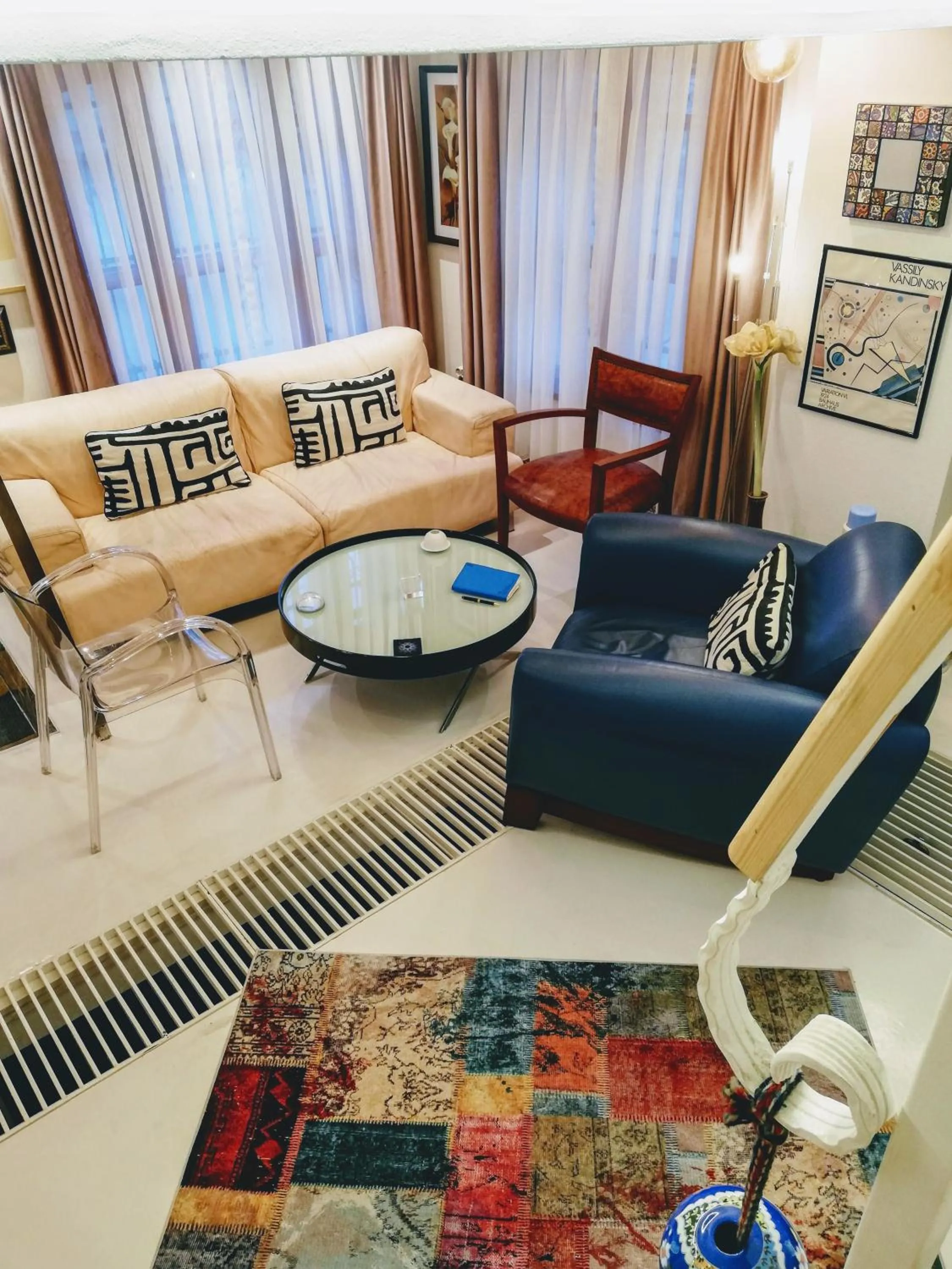 No 1 House By Valence