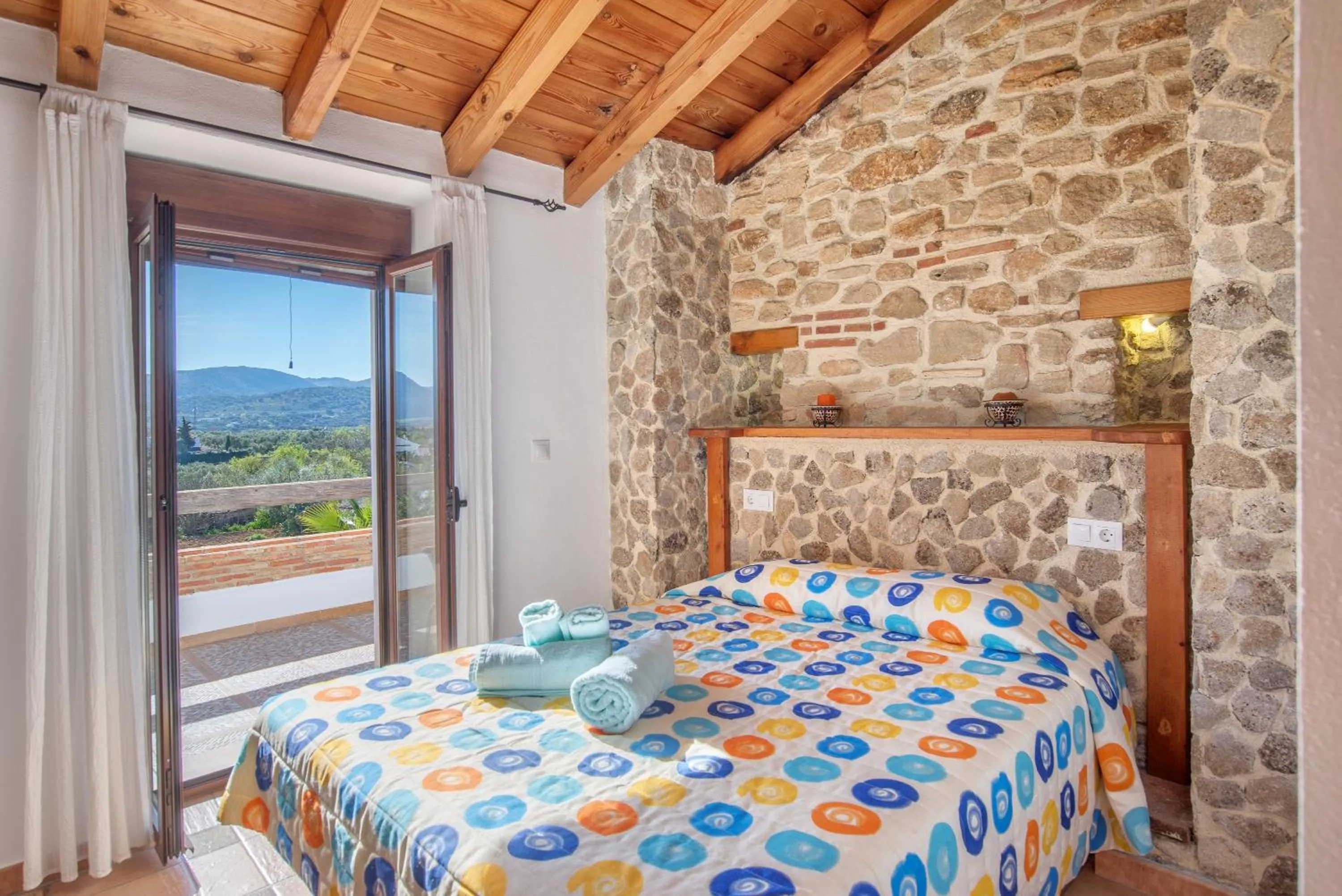 Property building, Bed in Alojamiento Rural La Pila