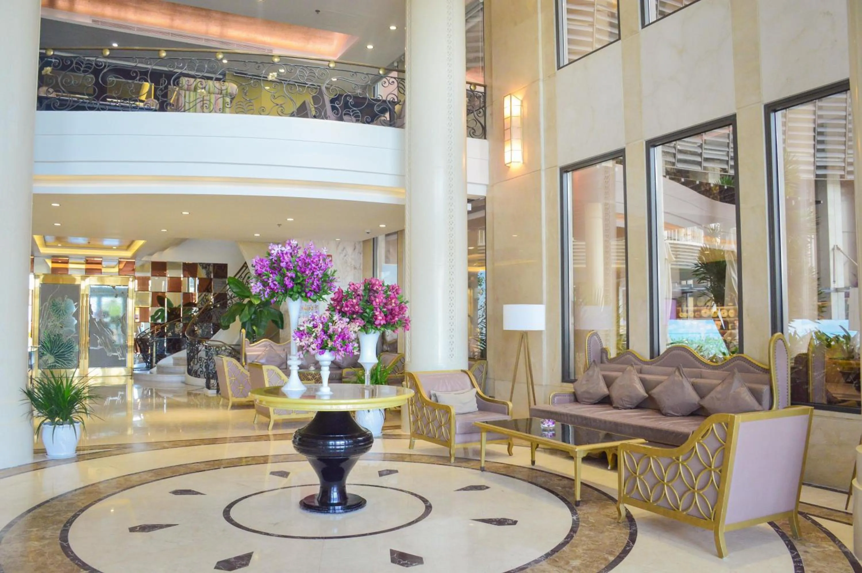 Lobby or reception in Holiday Beach Hotel Danang
