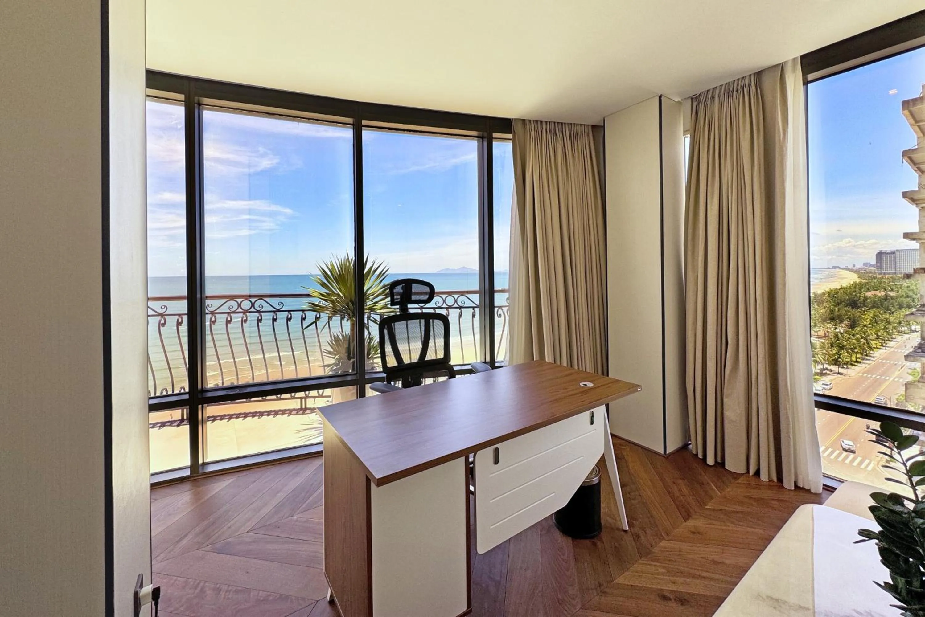 Sea view in Holiday Beach Hotel Danang